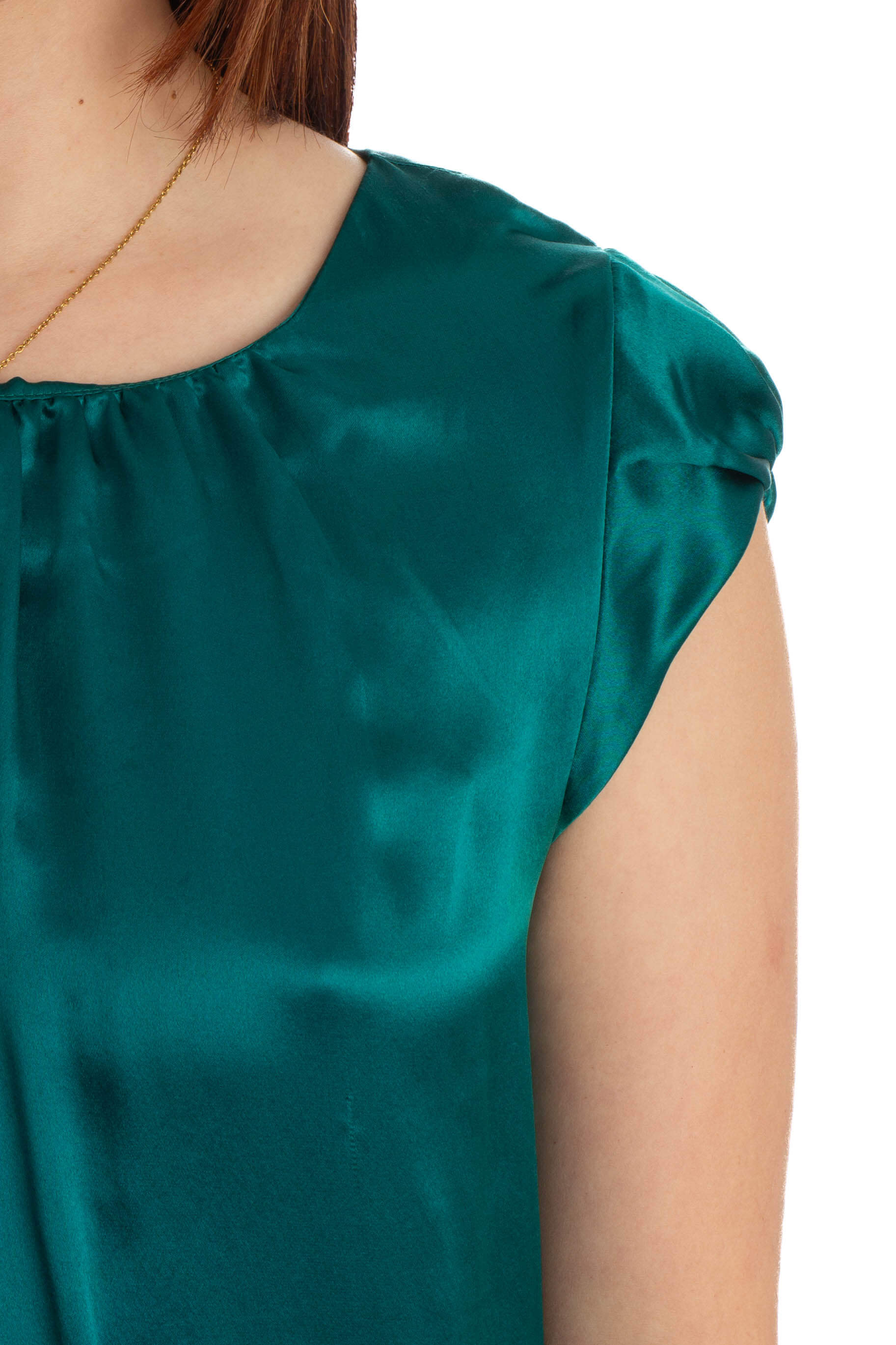 Banana Republic, Talla 2