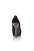 Stuart Weitzman, 9 USA