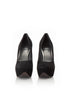 Stuart Weitzman, 9 USA