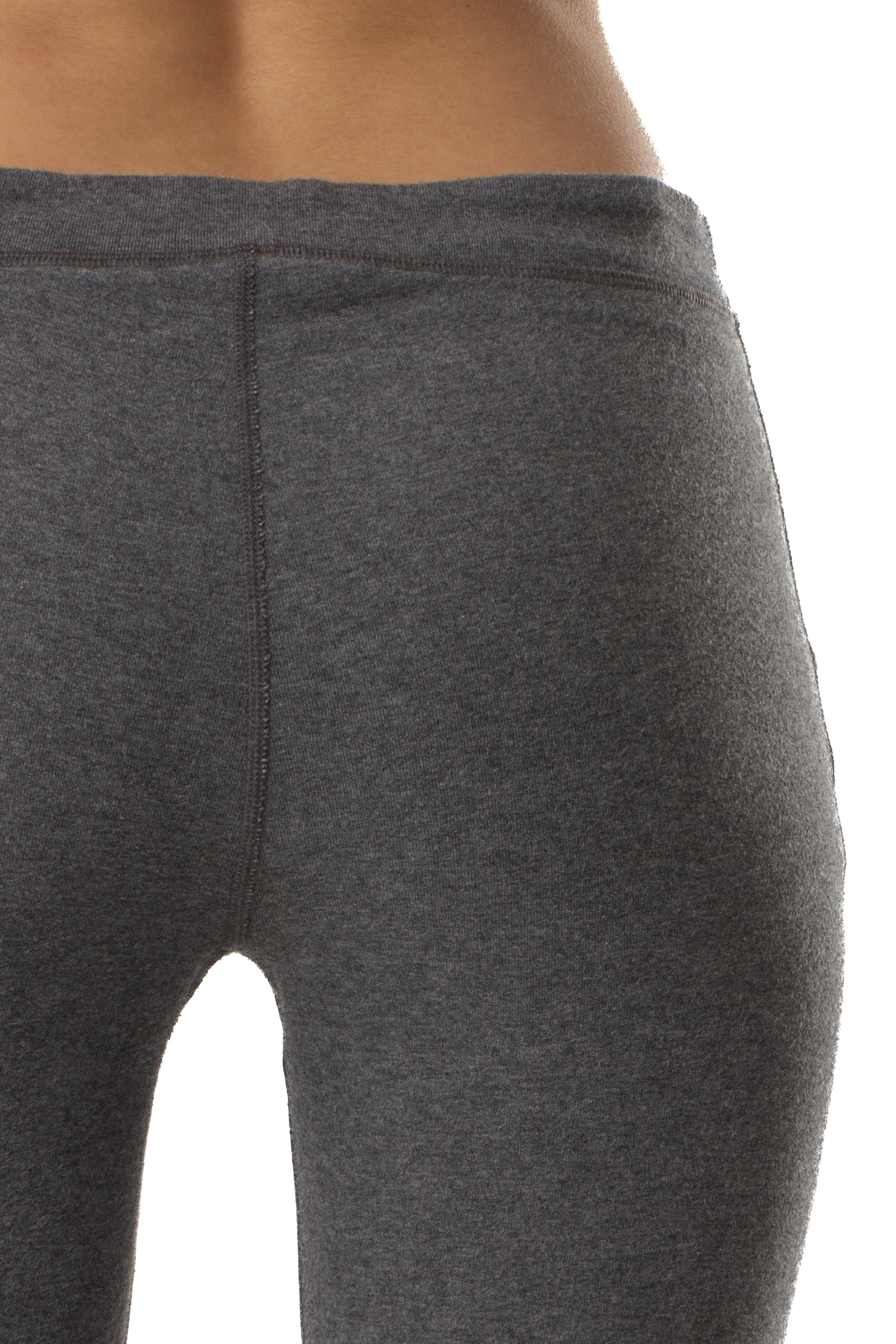 Under Armour, Talla M