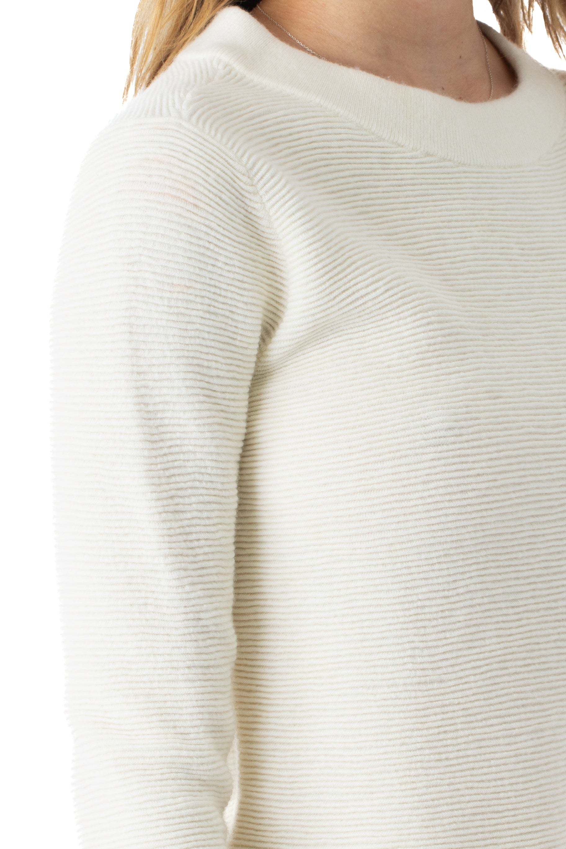 Club Monaco, Talla M