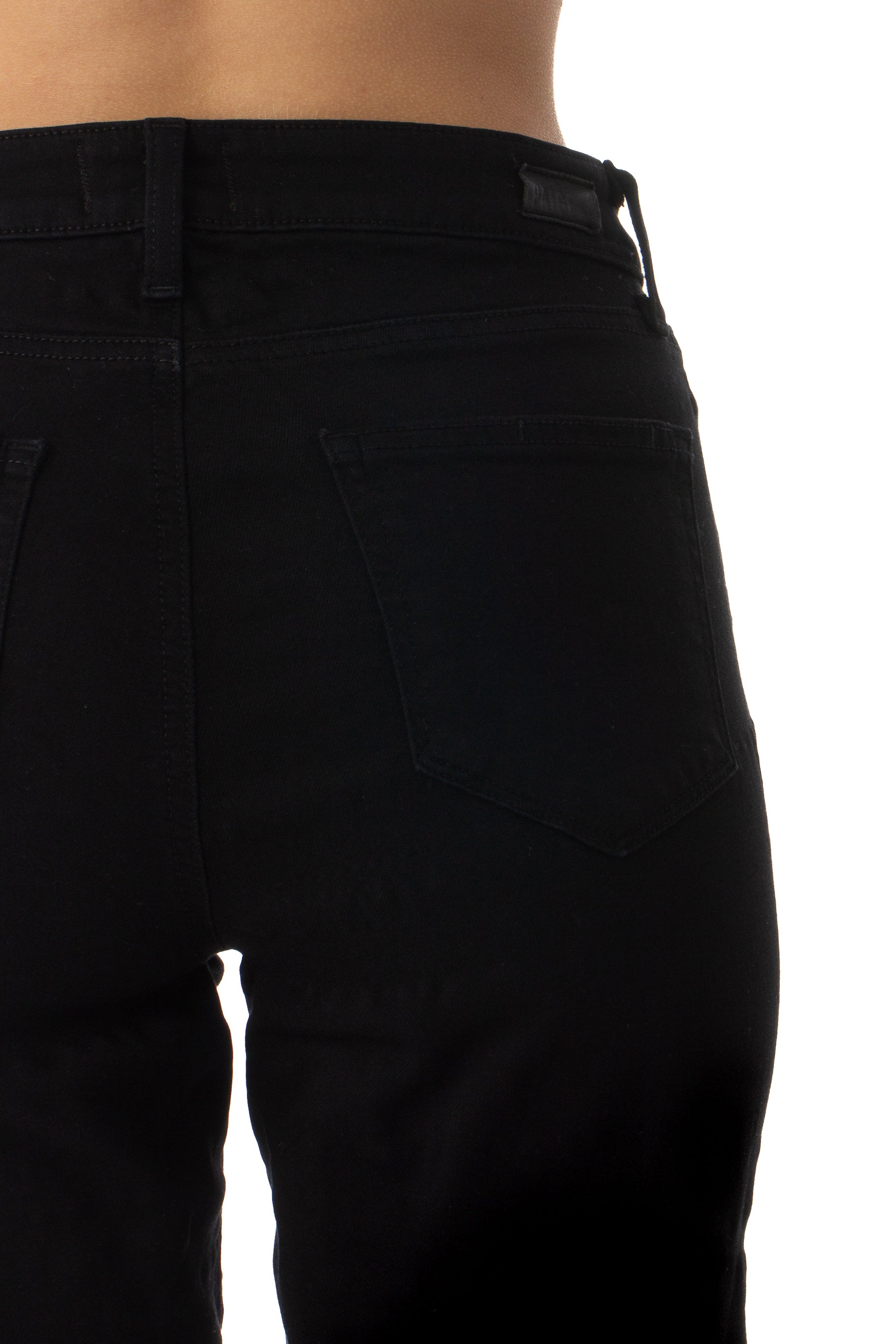 Paige, Talla 27