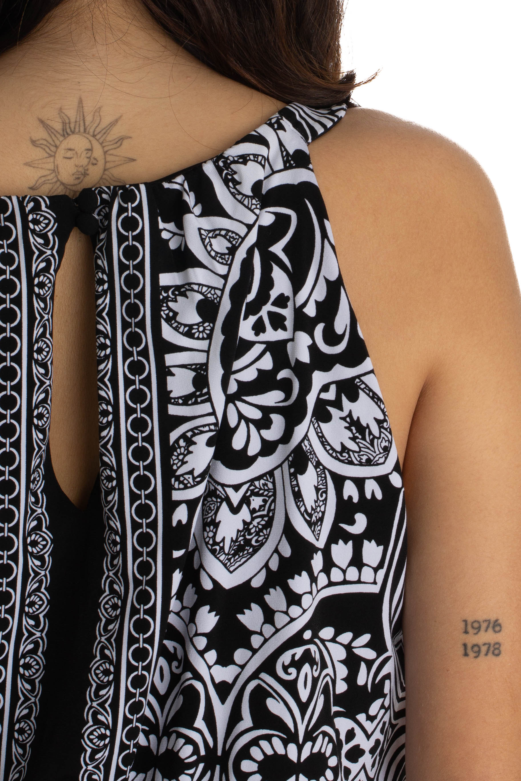 White House Black Market, Talla S