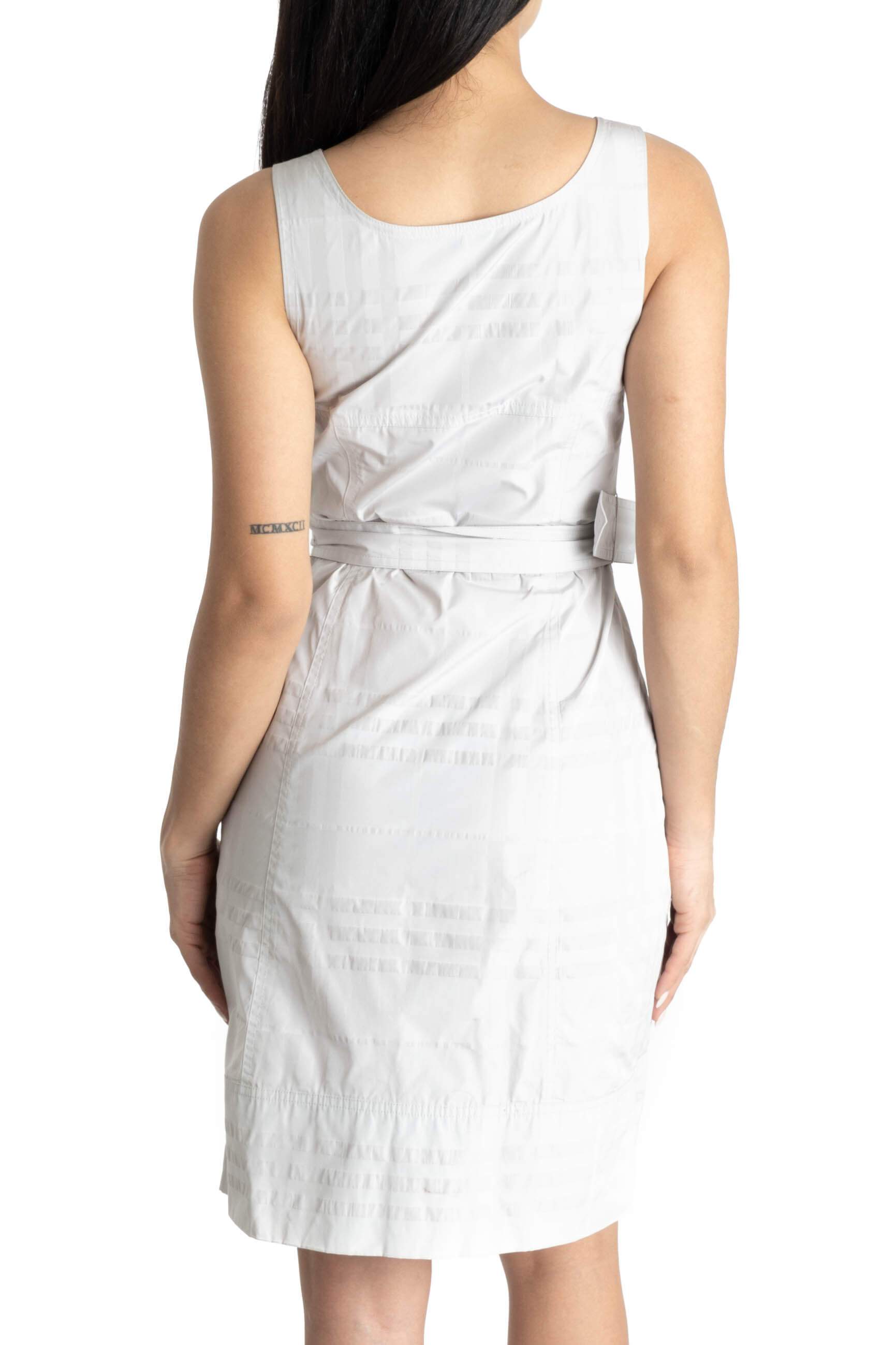 Burberry, Talla 4