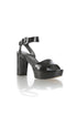 Stuart Weitzman, 7 USA