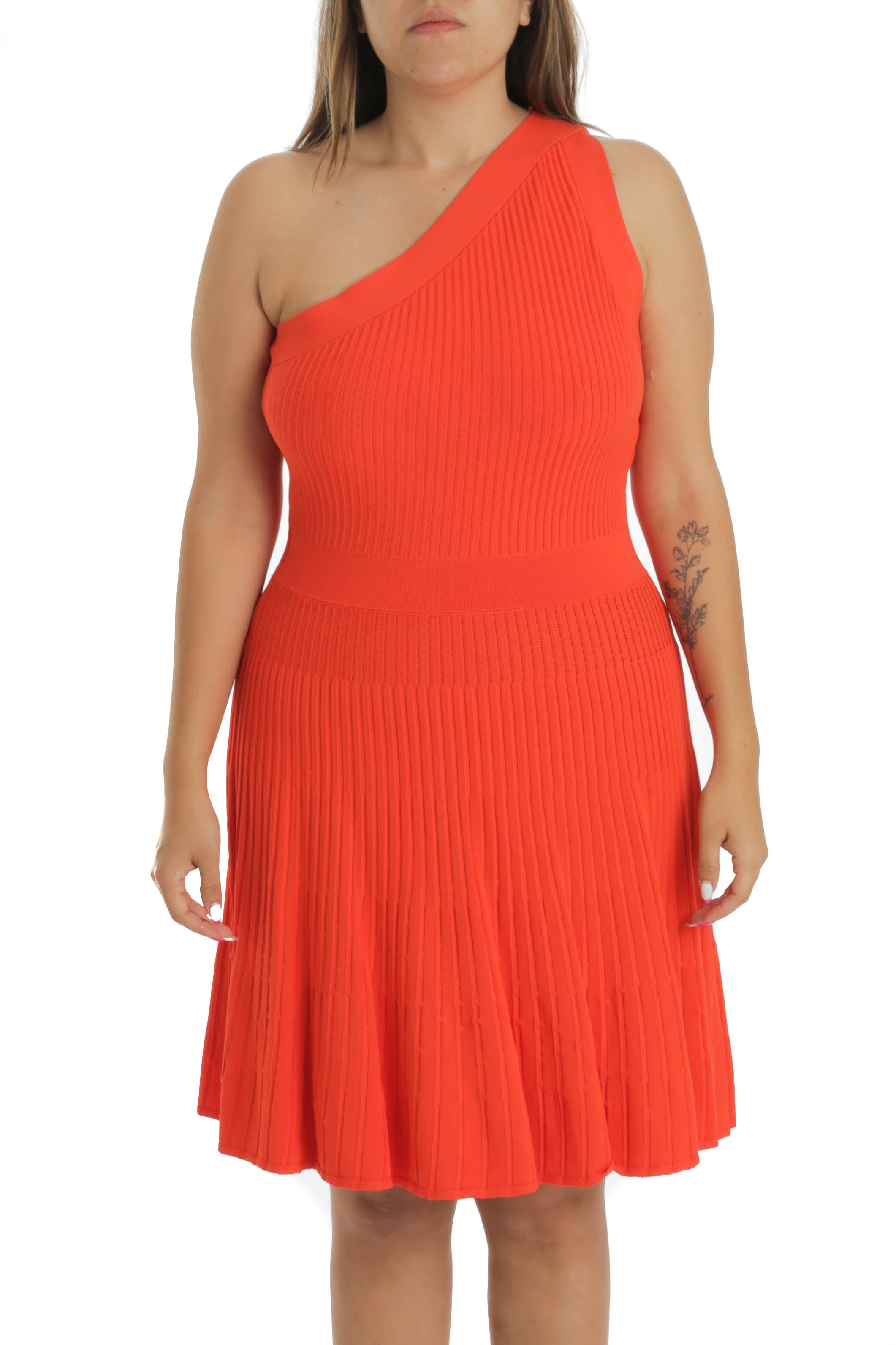 Milly, Talla L