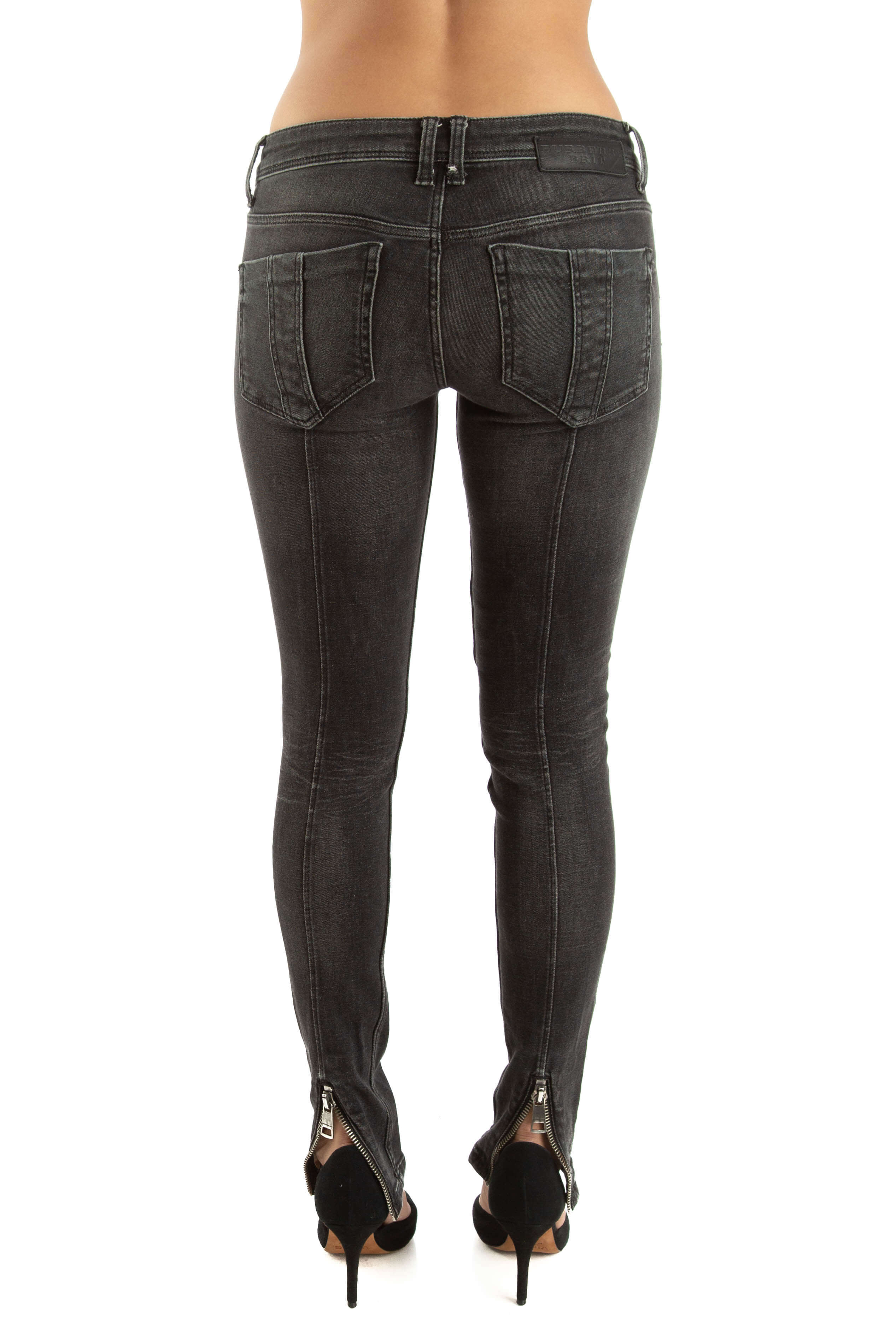 Burberry, Talla 26