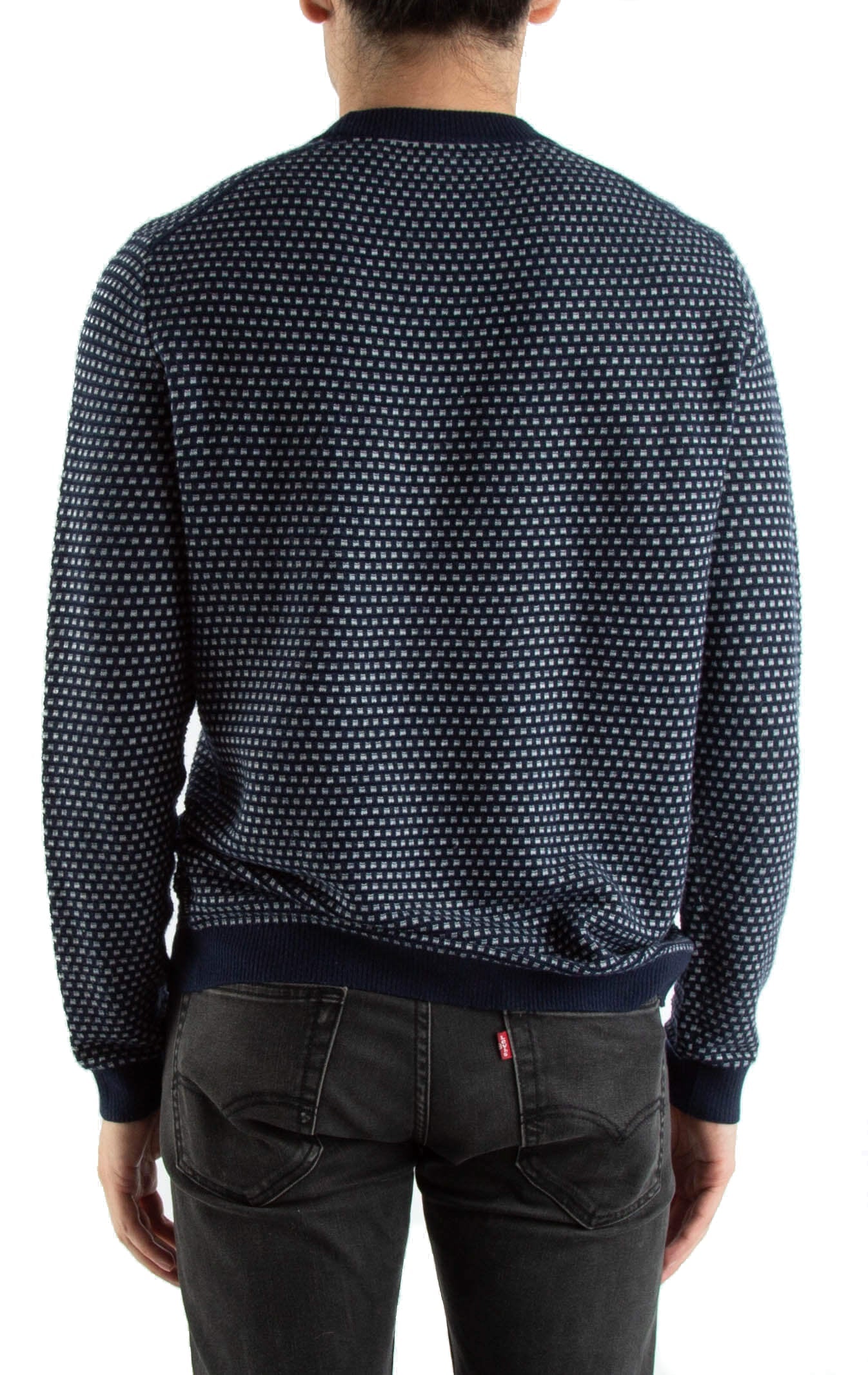 Ted Baker, Talla 4