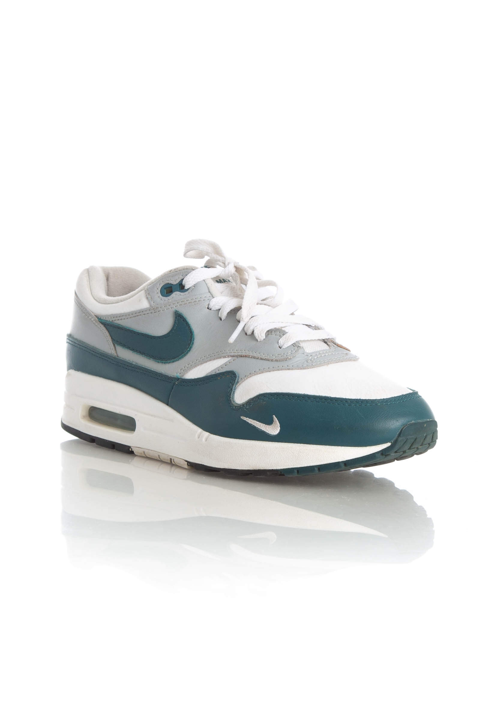 Nike, 8 USA