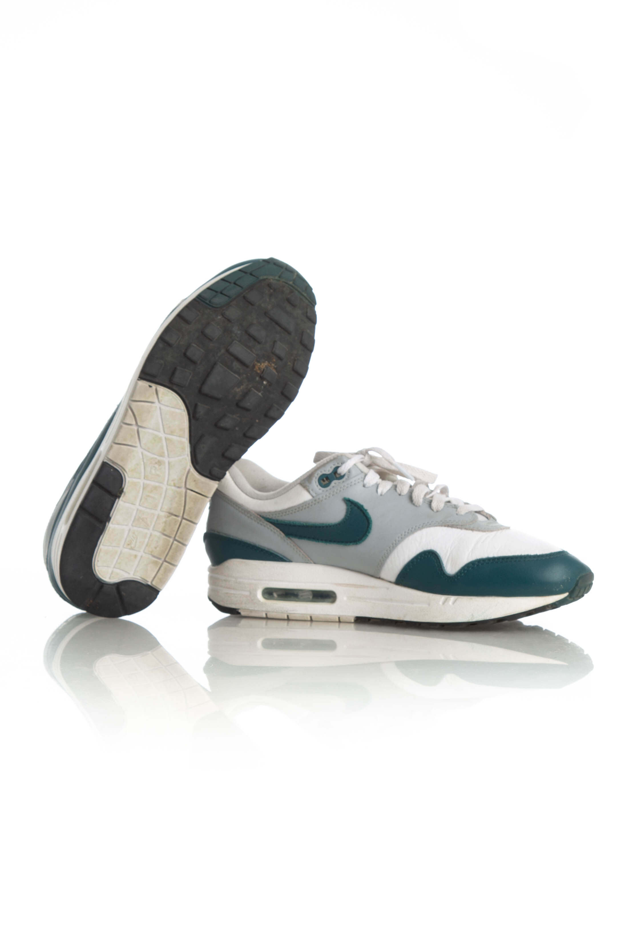 Nike, 8 USA