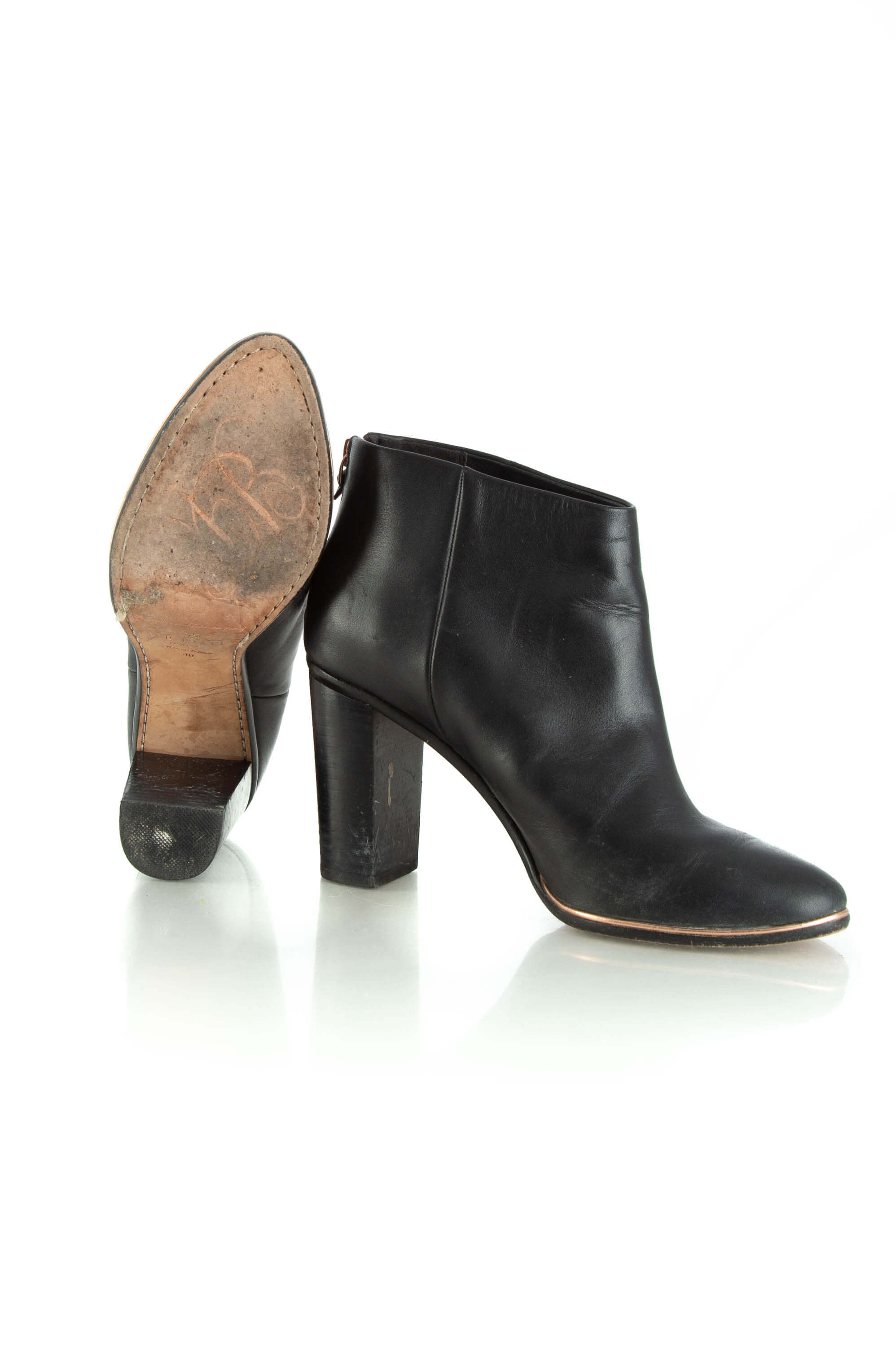 Ted Baker, 9.5 USA
