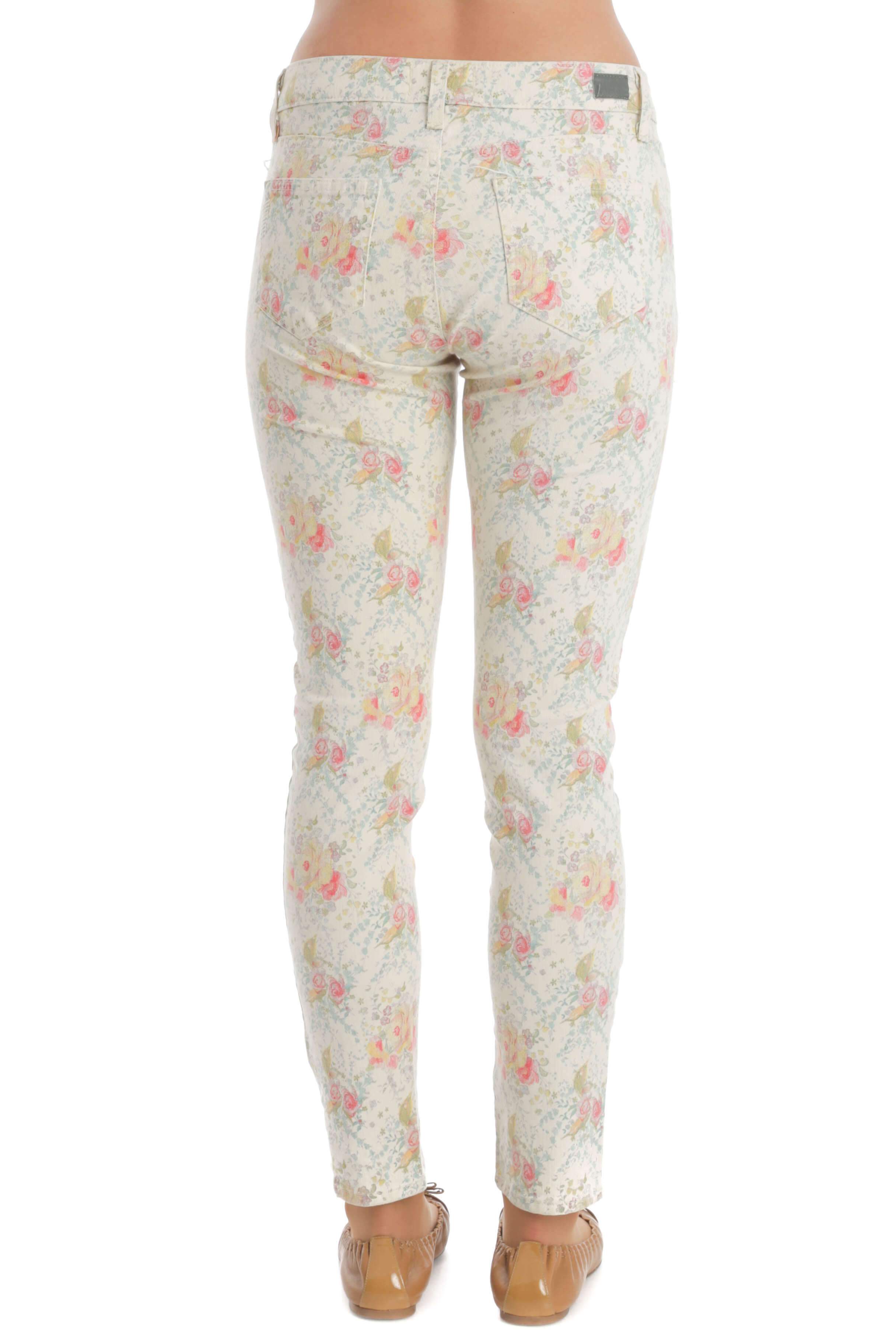 Paige, Talla 28