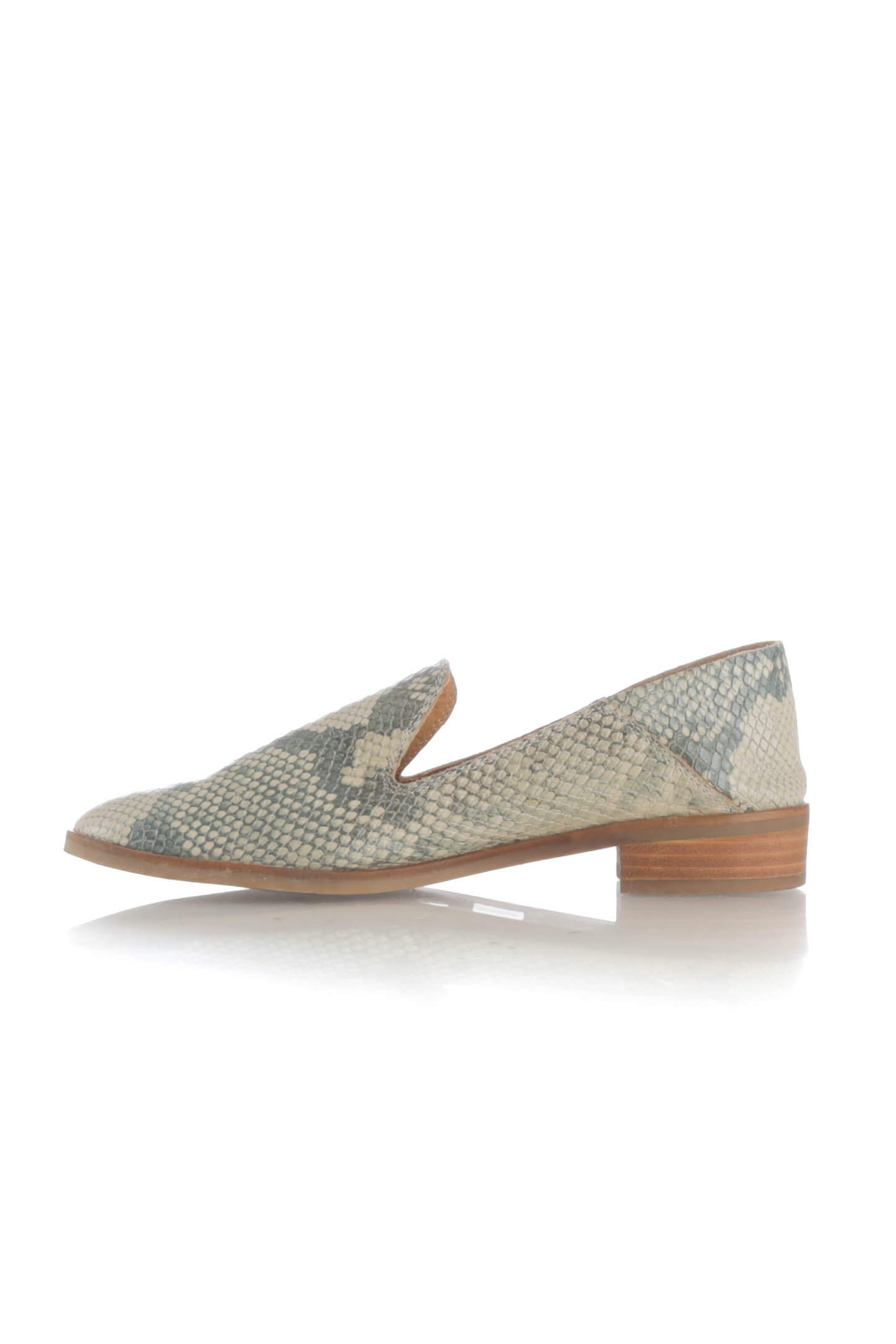 Lucky Brand, 8 USA