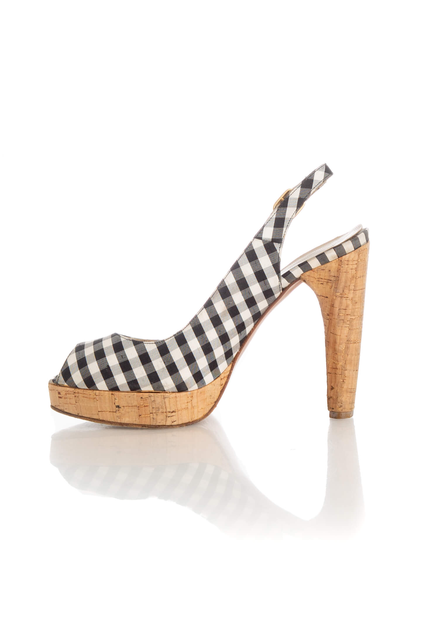 Stuart Weitzman, 7 USA