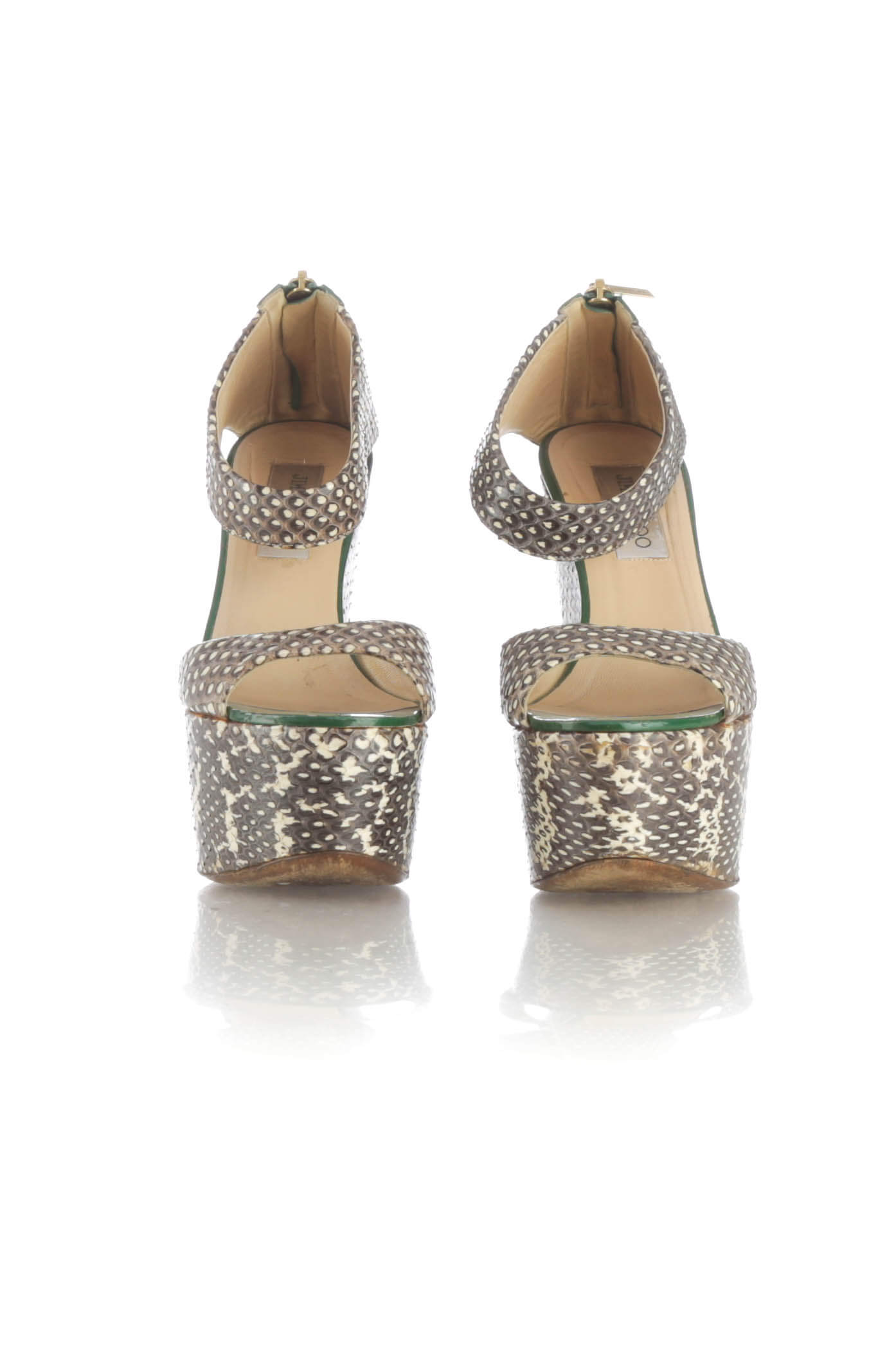 Jimmy Choo, 8 USA
