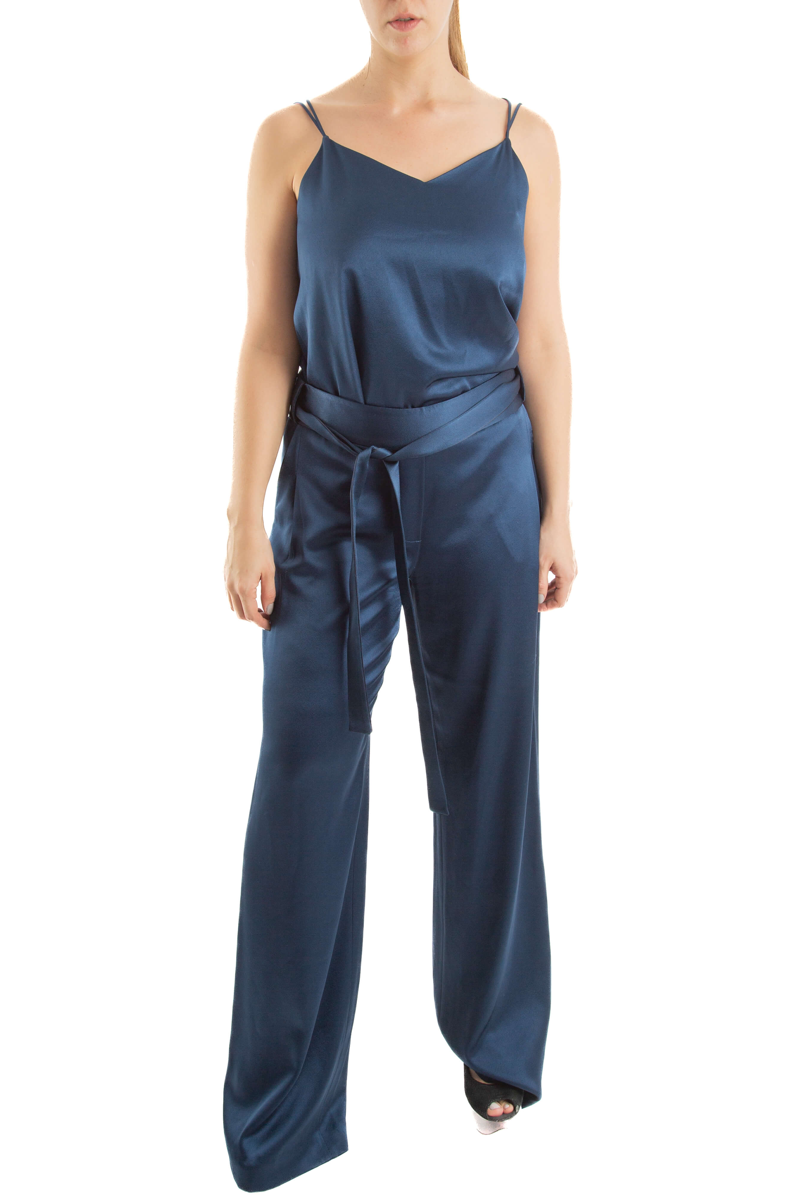 Halston, Talla M