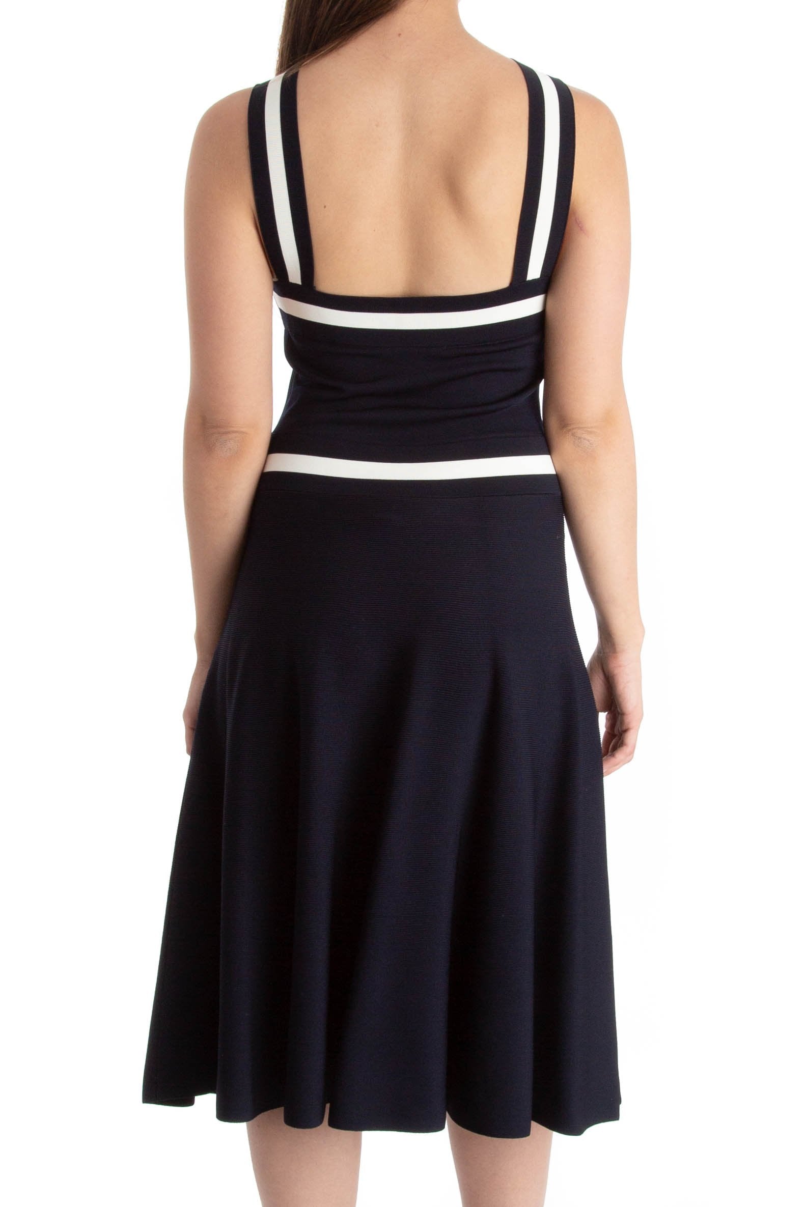 Carolina Herrera, Talla M