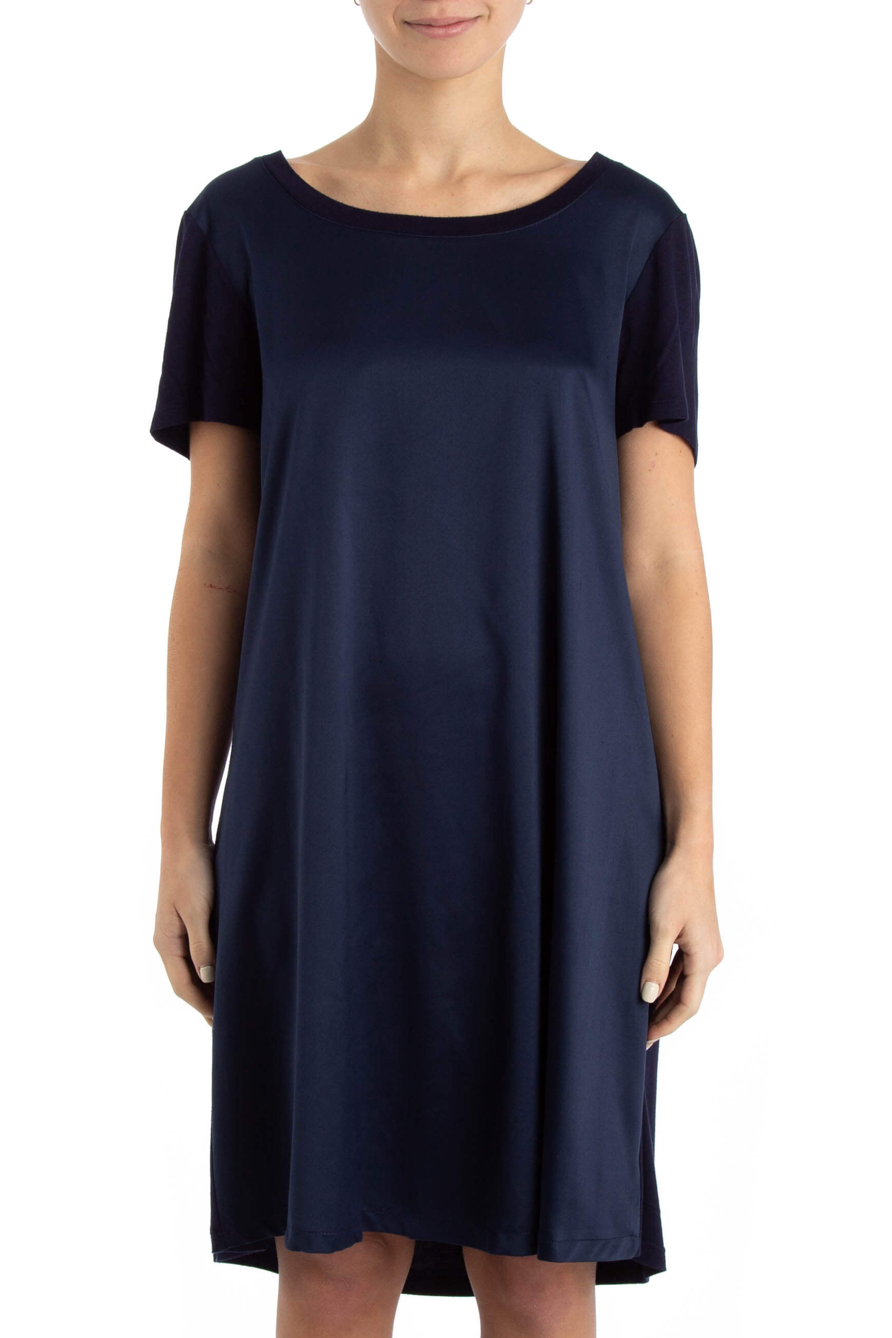Neiman Marcus, Talla M
