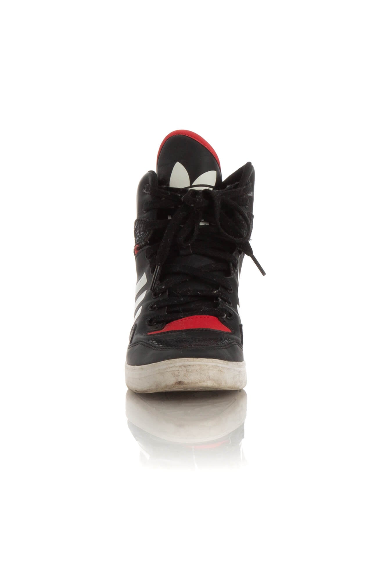 Adidas, 8 USA