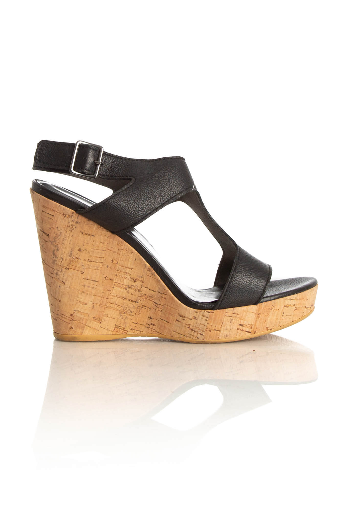 Stuart Weitzman, 9 USA