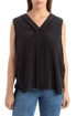 Elie Tahari, Talla M
