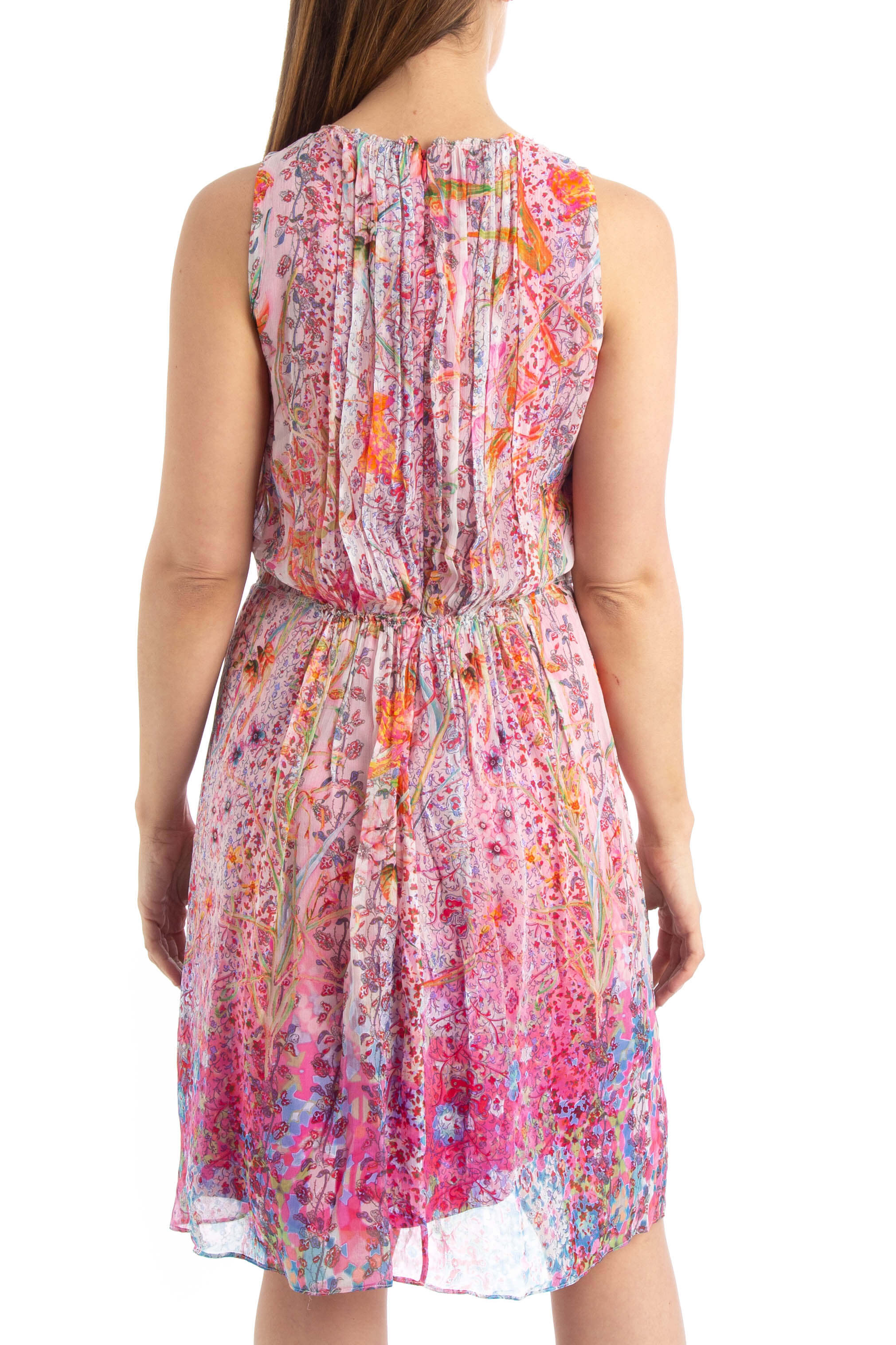 Elie Tahari, Talla L
