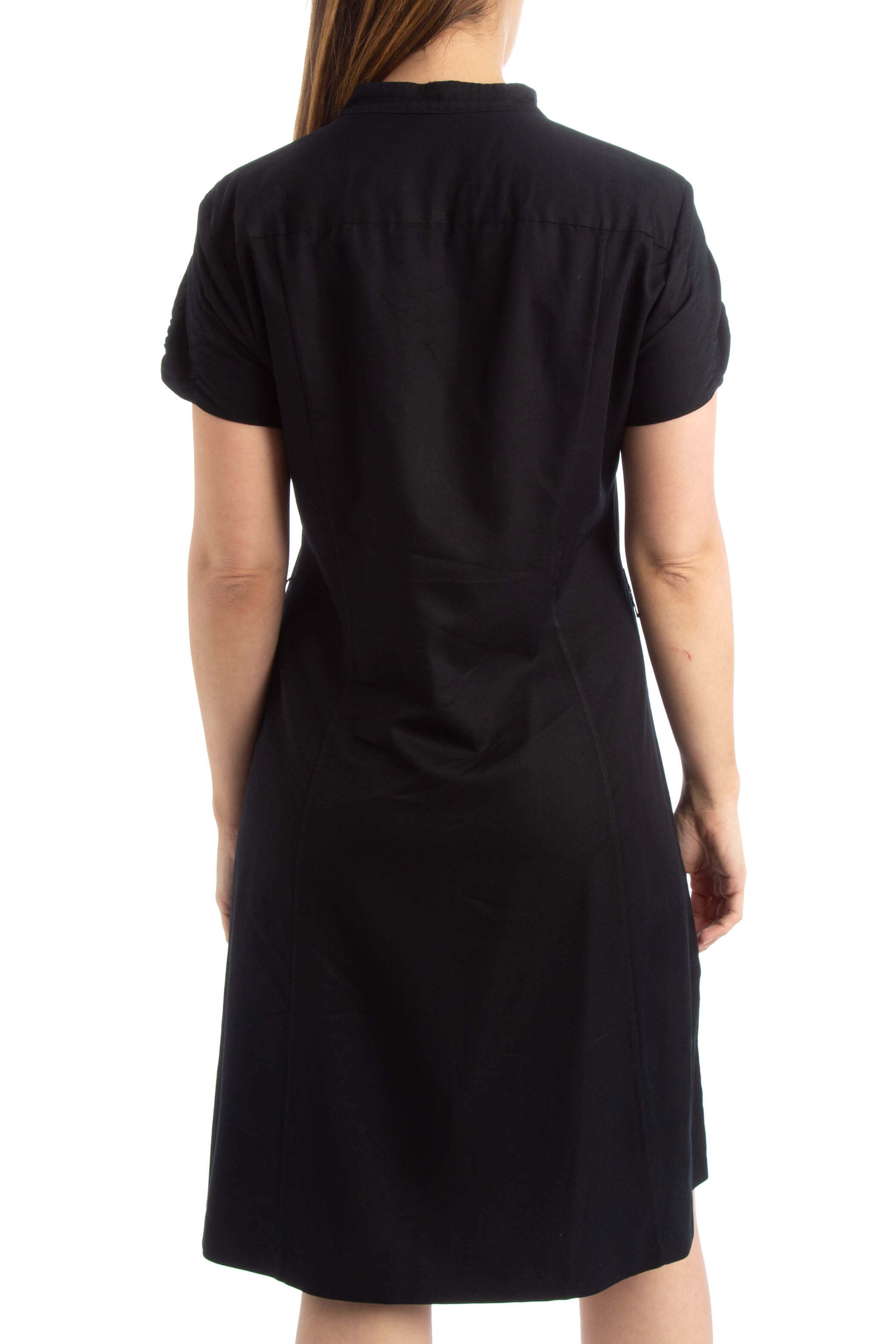 Elie Tahari, Talla L
