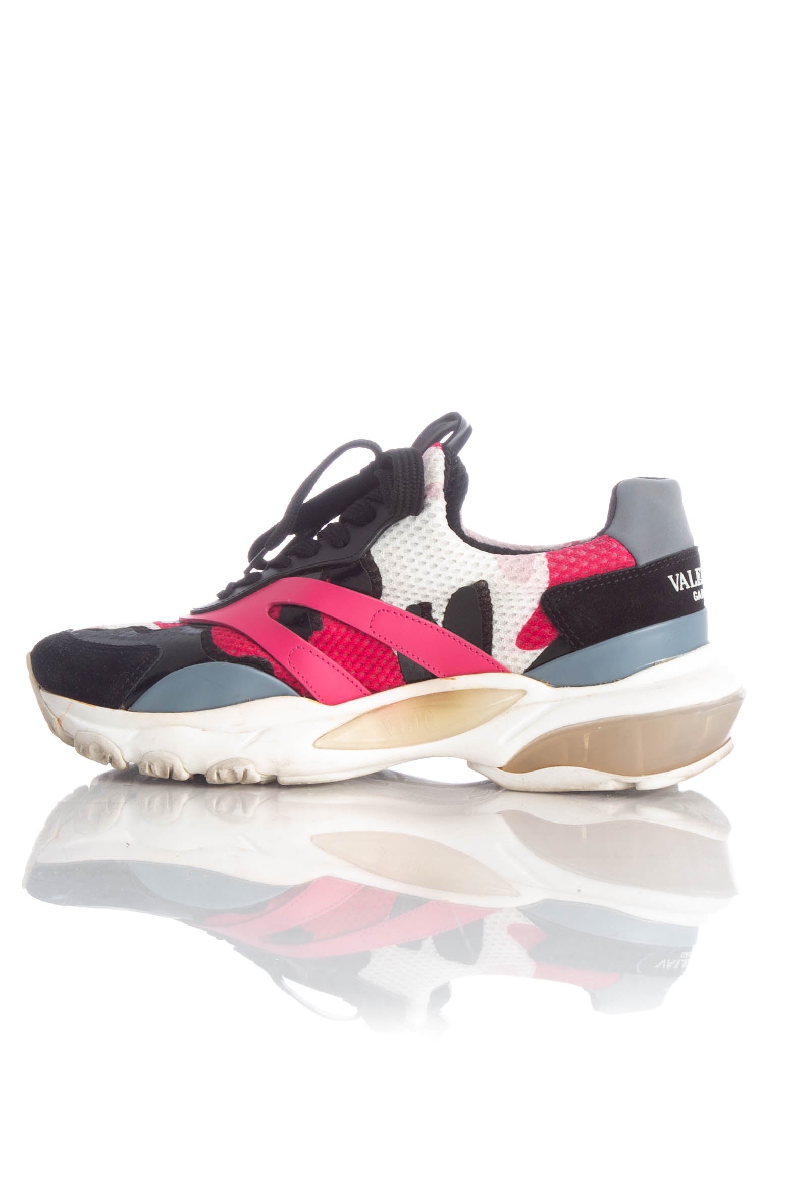 Valentino, 7 USA