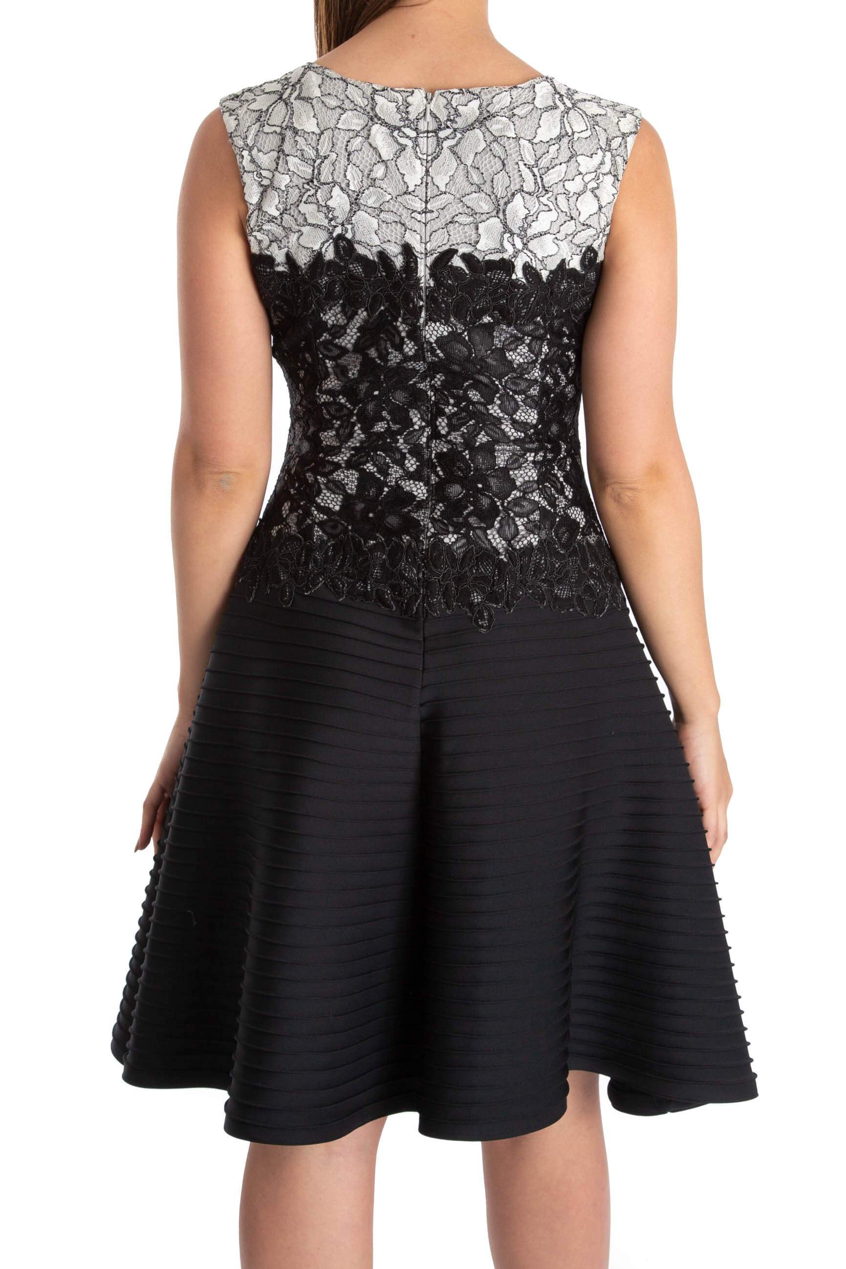 Tadashi Shoji, Talla 8
