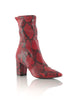 Stuart Weitzman, 7 USA