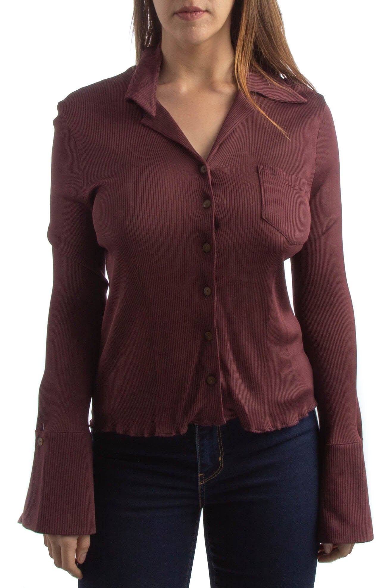 Nanushka, Talla L
