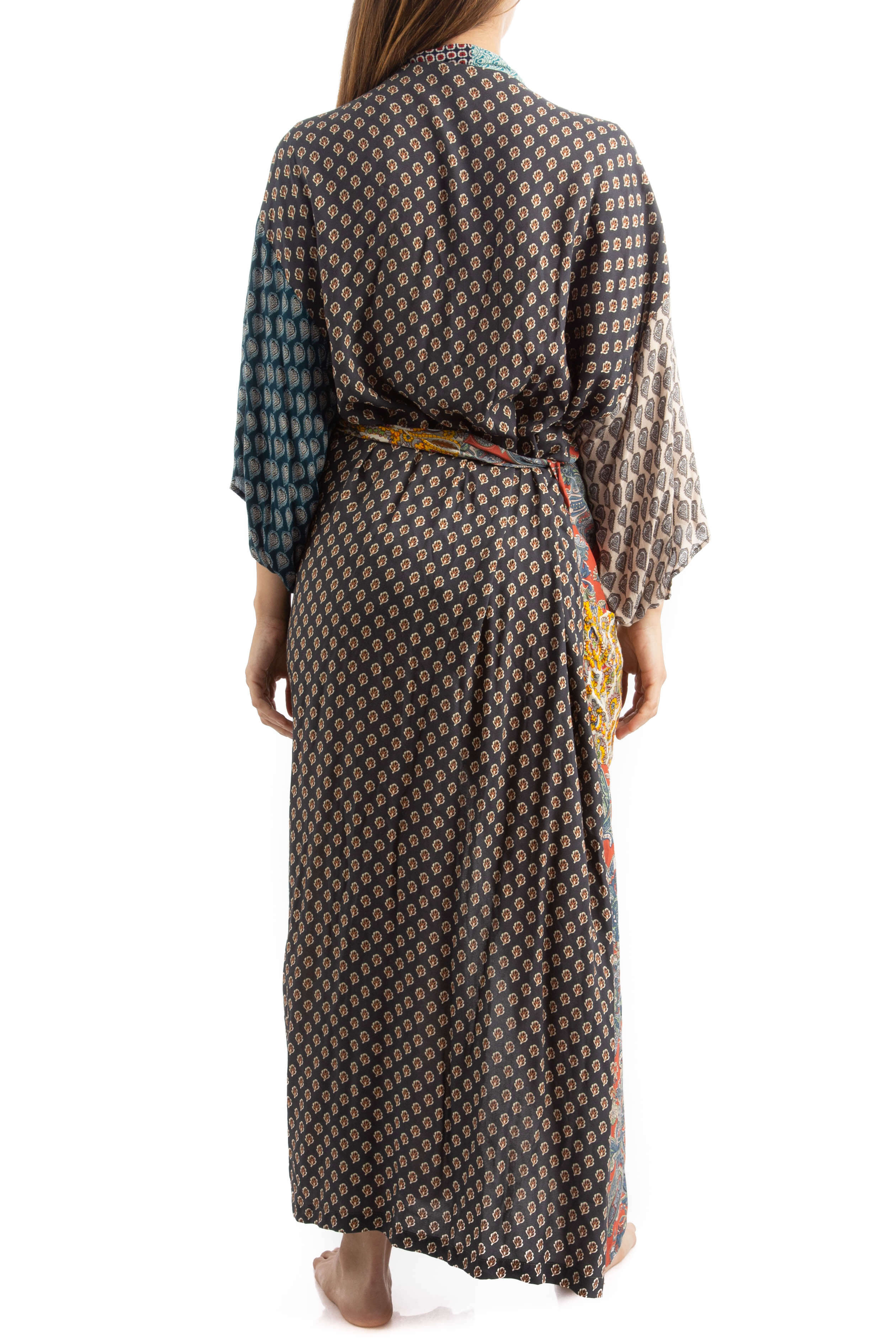 Balkanica, Talla M