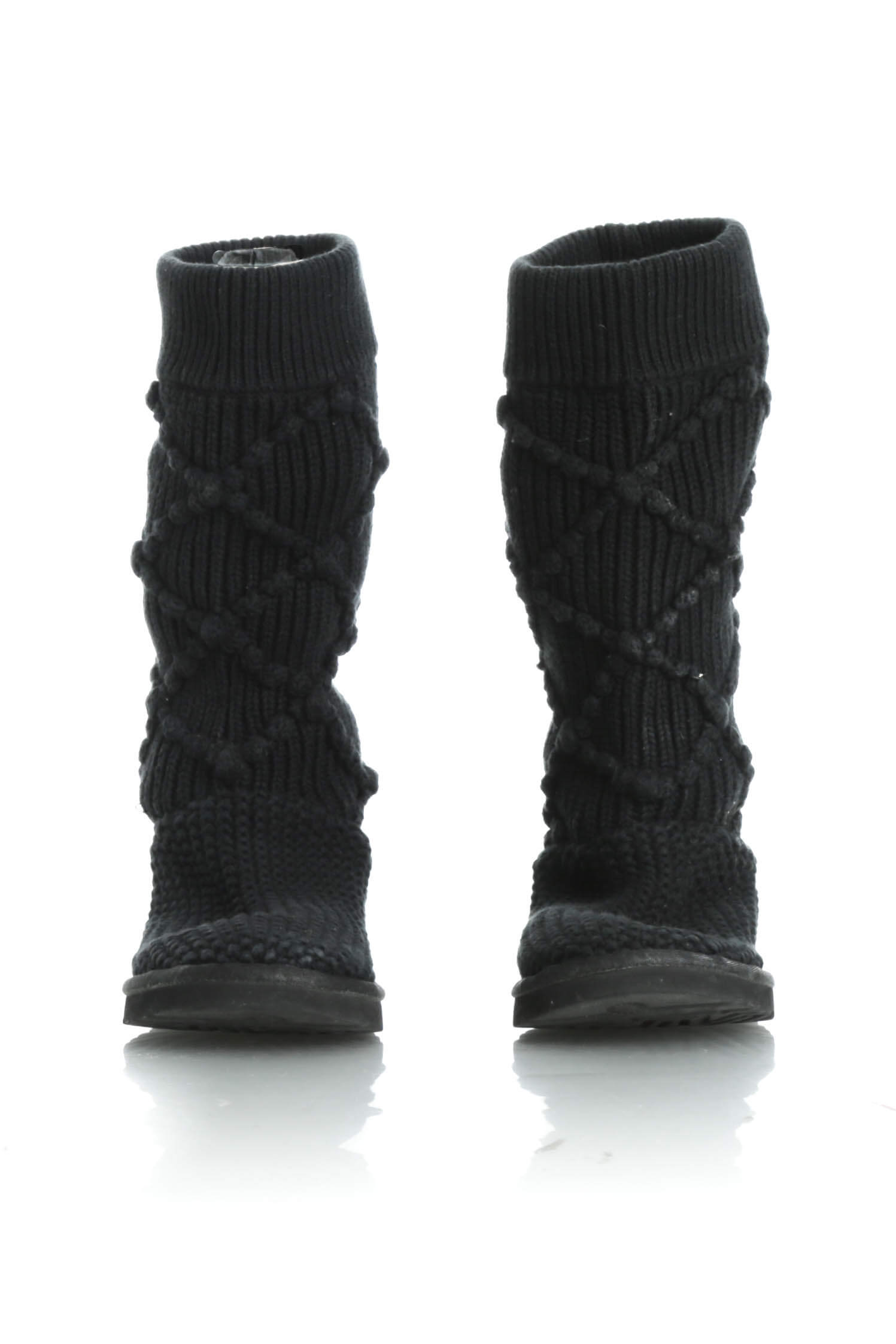 UGG, 6 USA