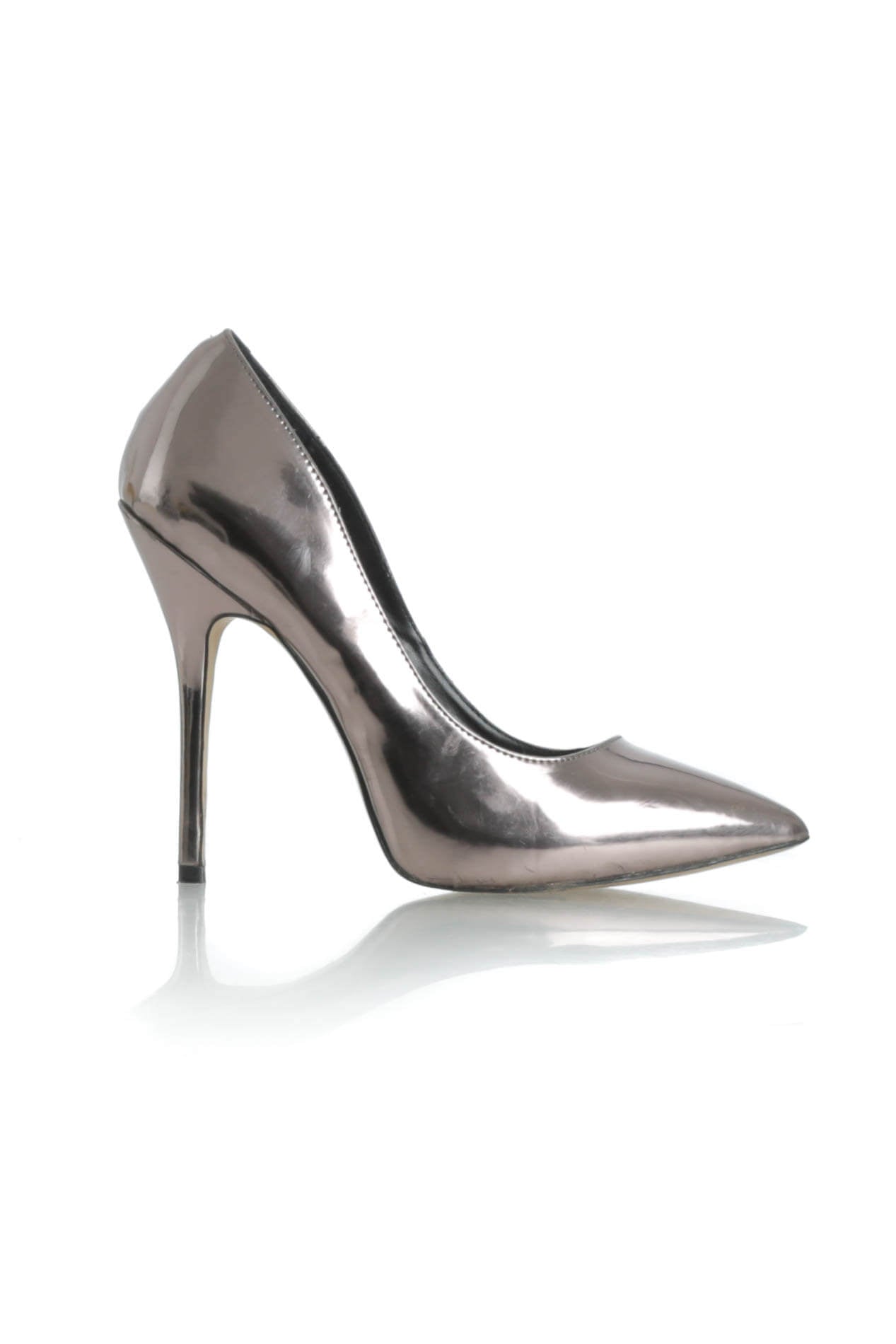 Steve Madden, 9 USA