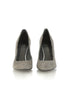 Stuart Weitzman, 6 USA