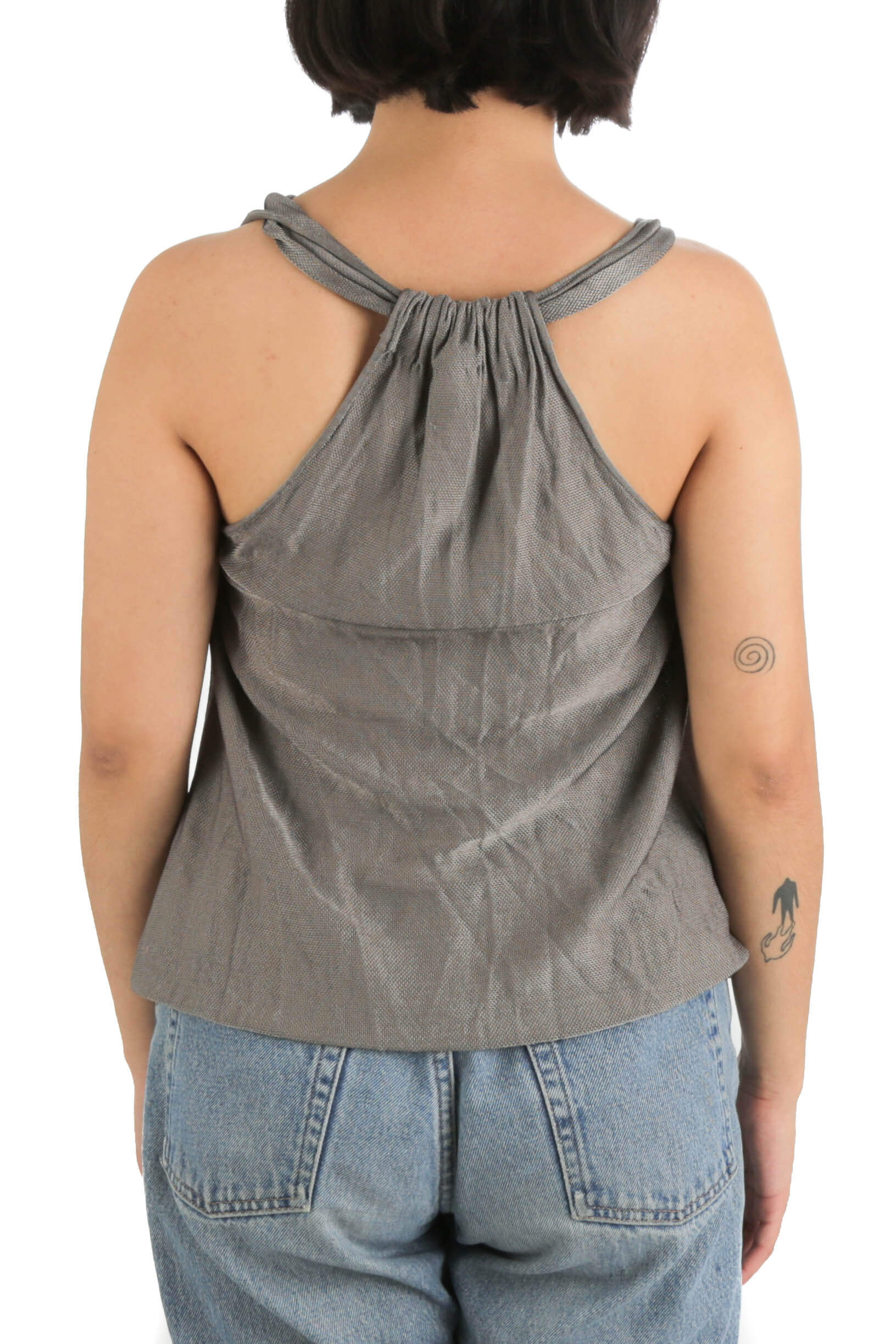 Emporio Armani, Talla 44