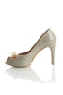 Salvatore Ferragamo, 7 USA