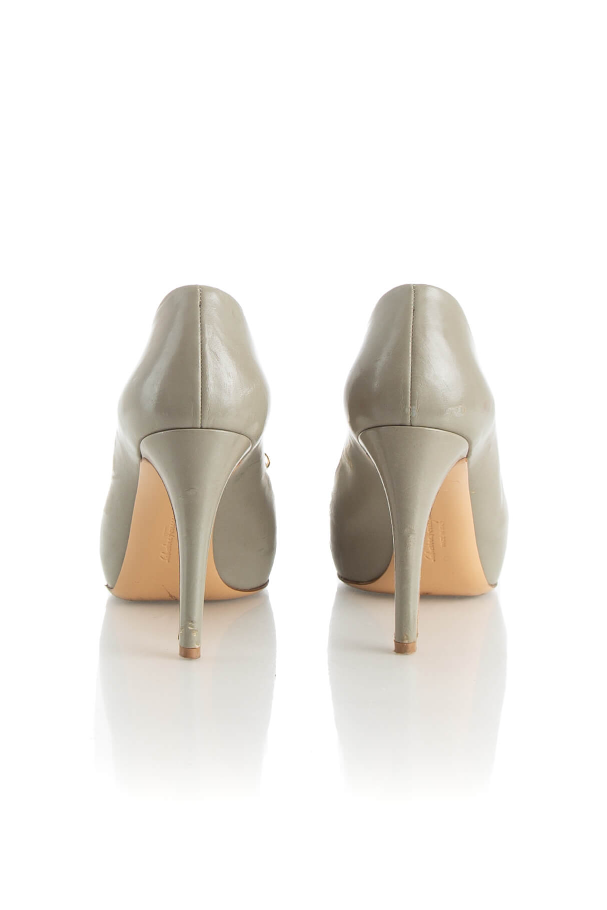 Salvatore Ferragamo, 7 USA