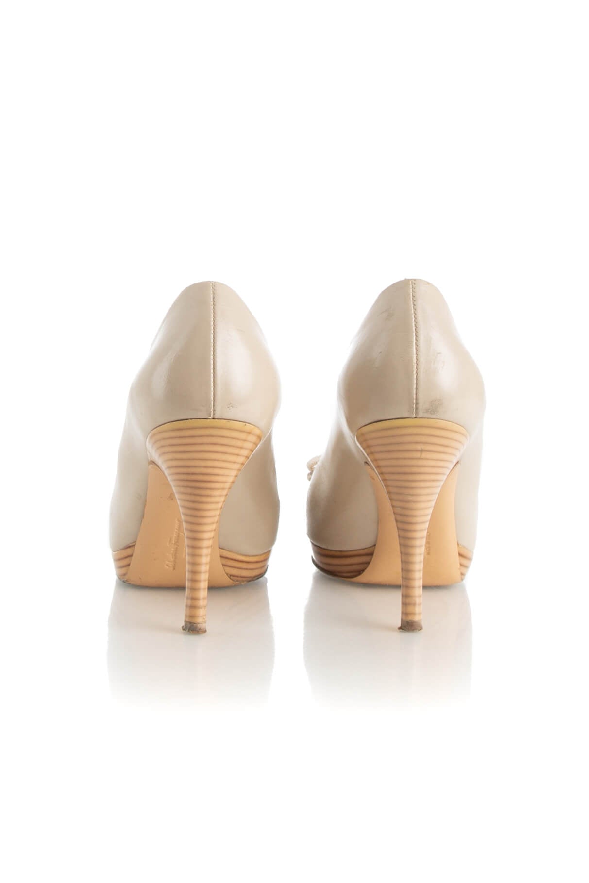 Salvatore Ferragamo, 7 USA