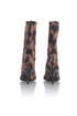 Stuart Weitzman, 6 USA