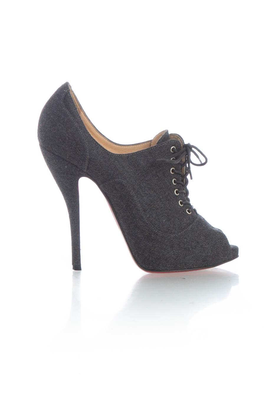 Christian Louboutin, 6 USA