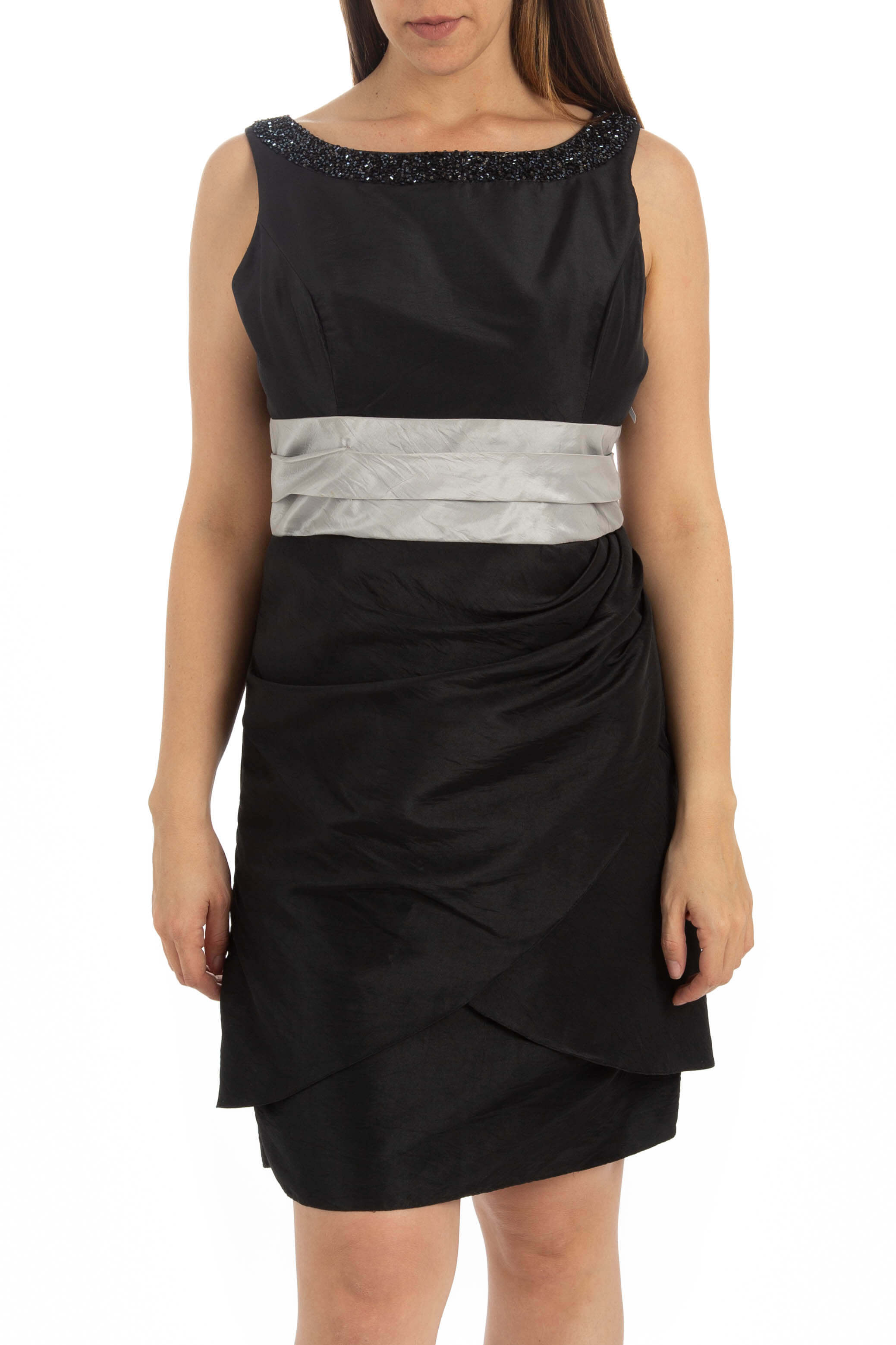 Eva Brazzi, Talla L