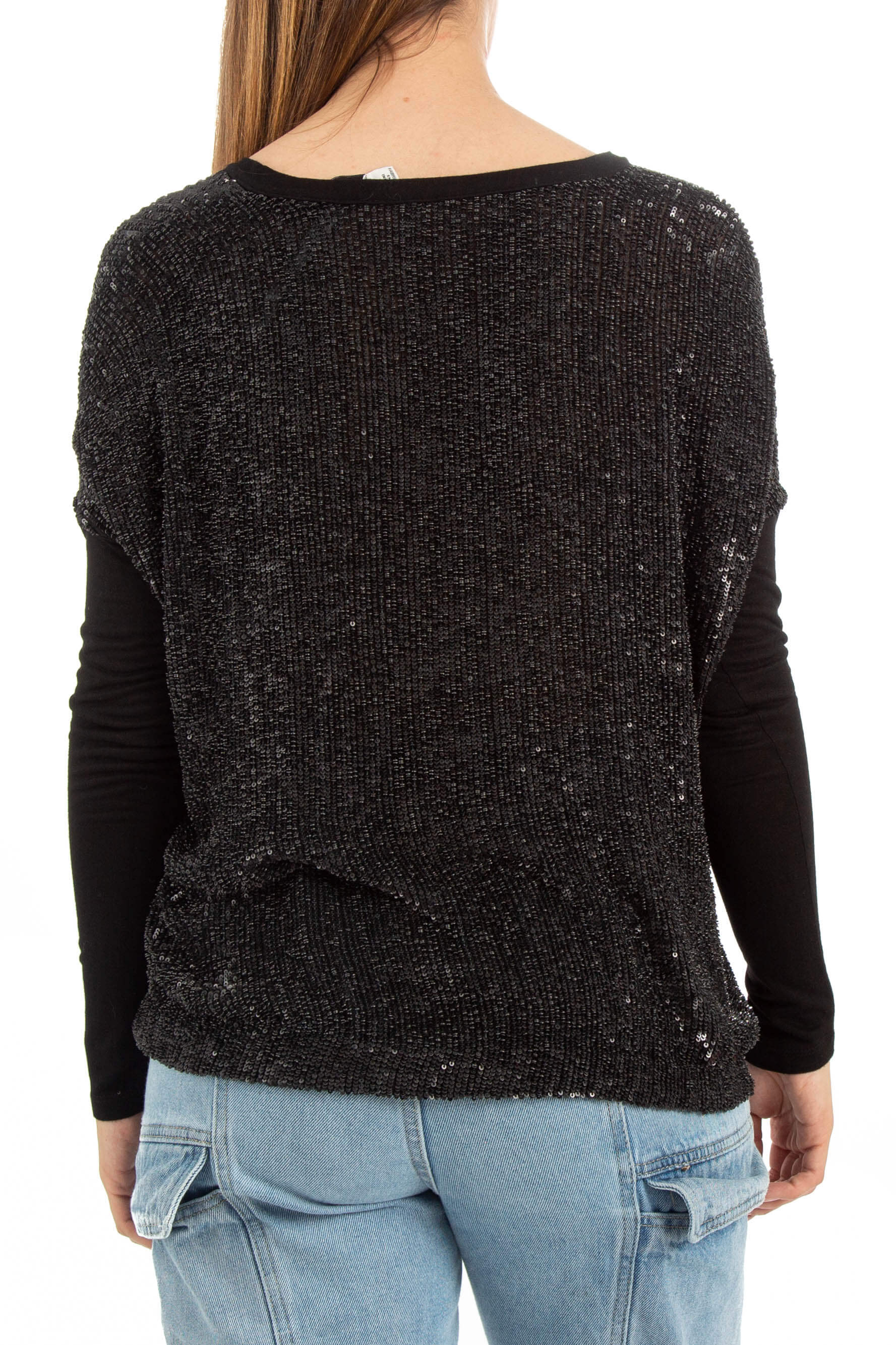 Robert Rodriguez, Talla 6