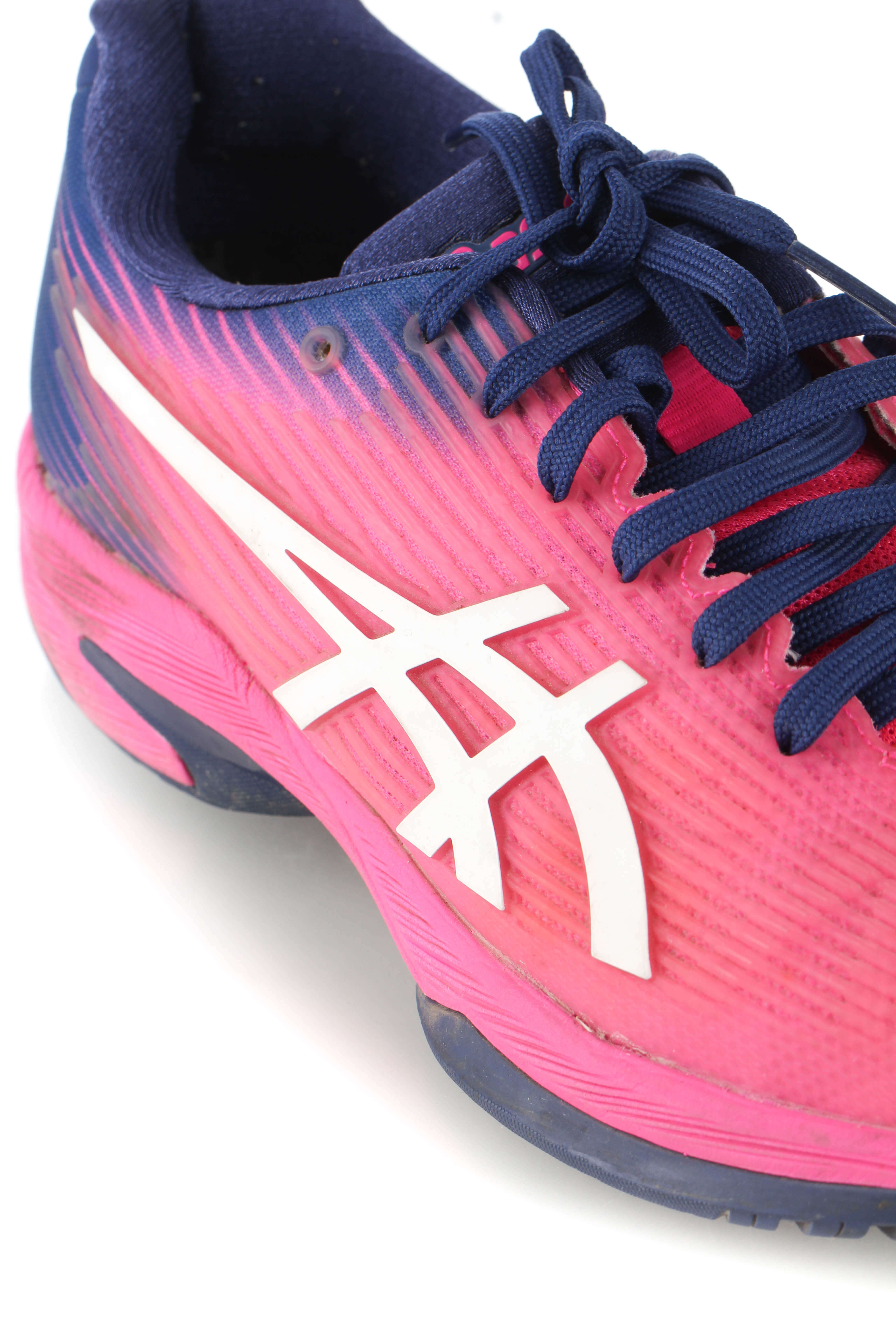 Asics, 8 USA