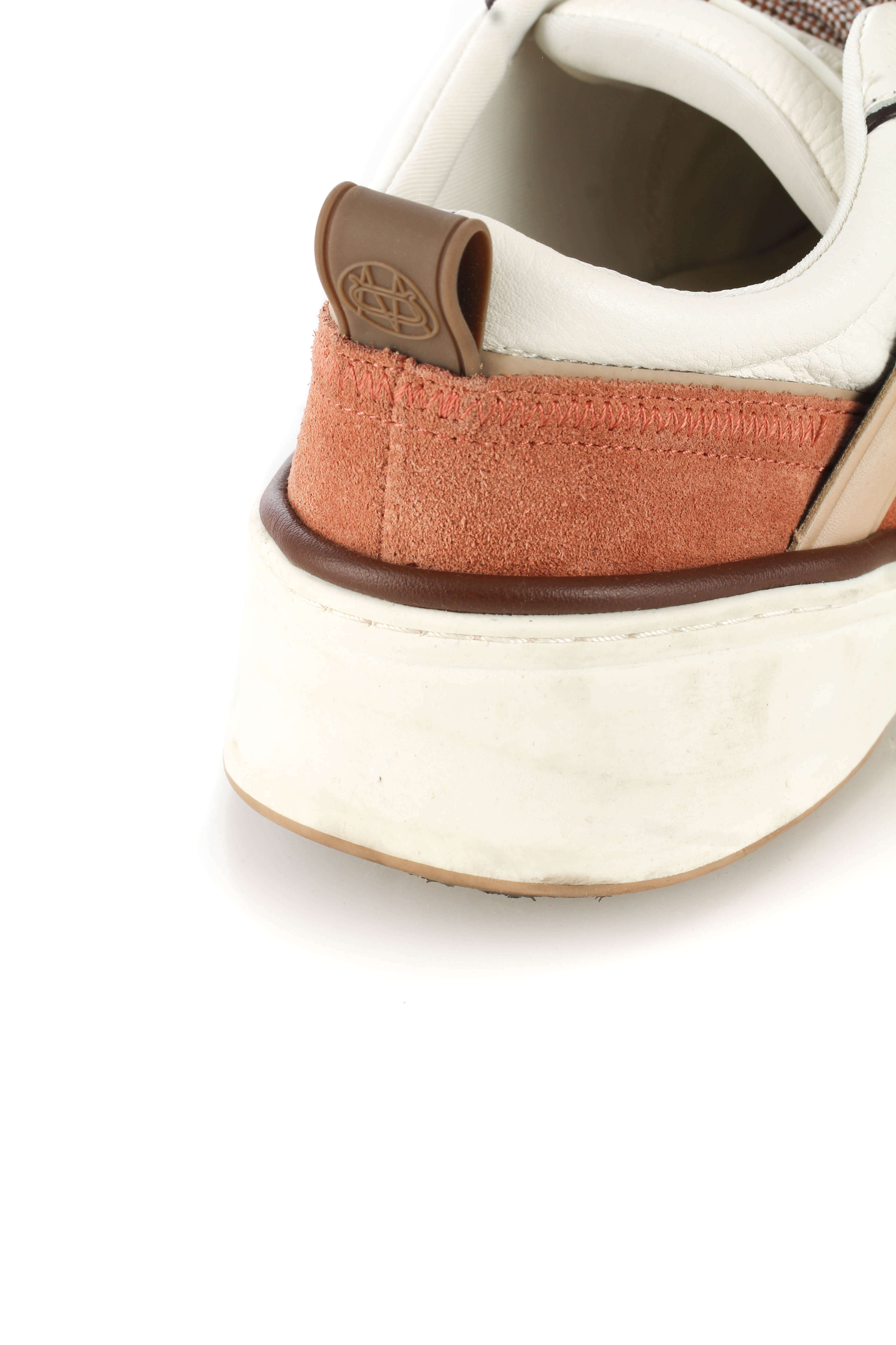 Massimo Dutti, 9 USA