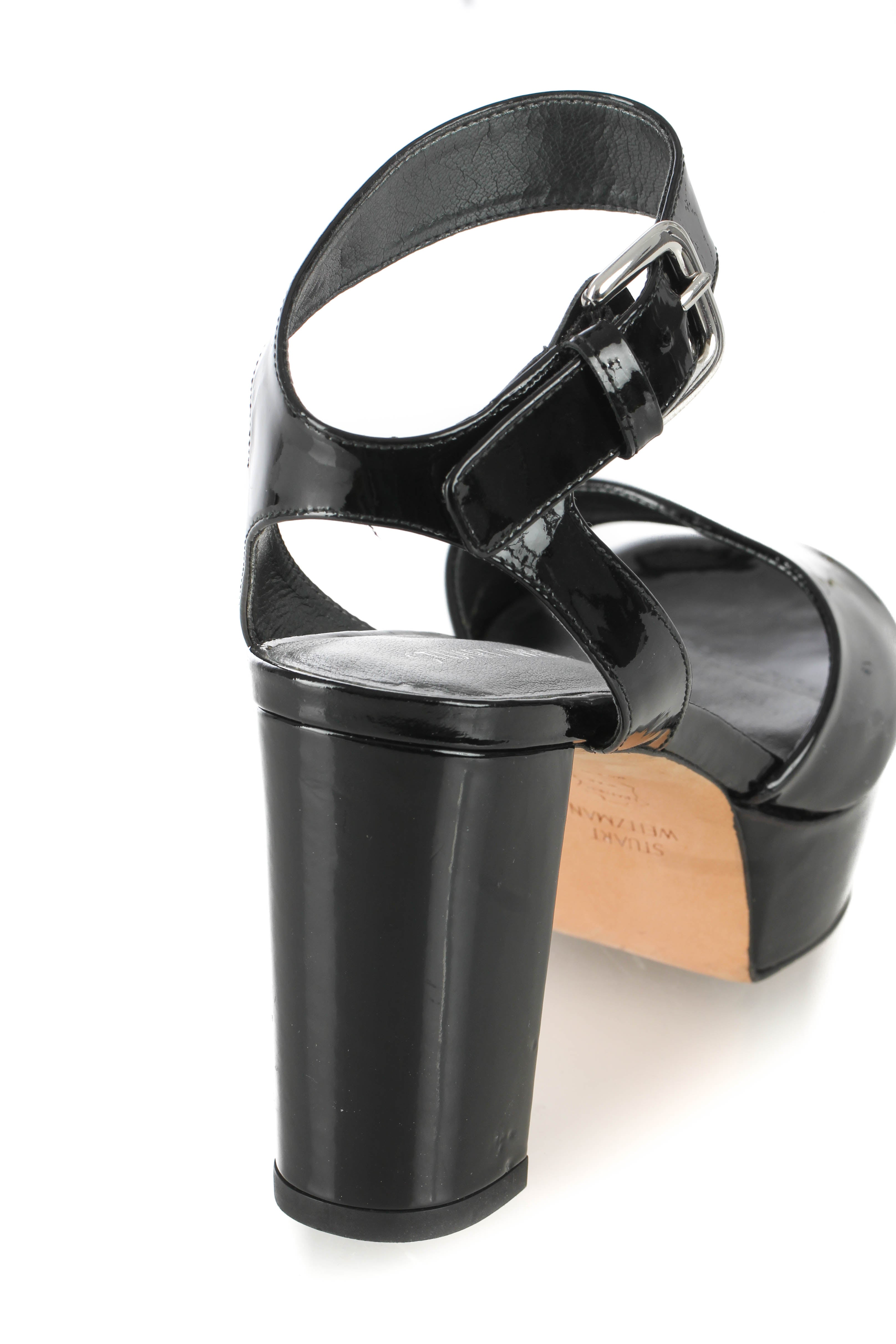 Stuart Weitzman, 7 USA