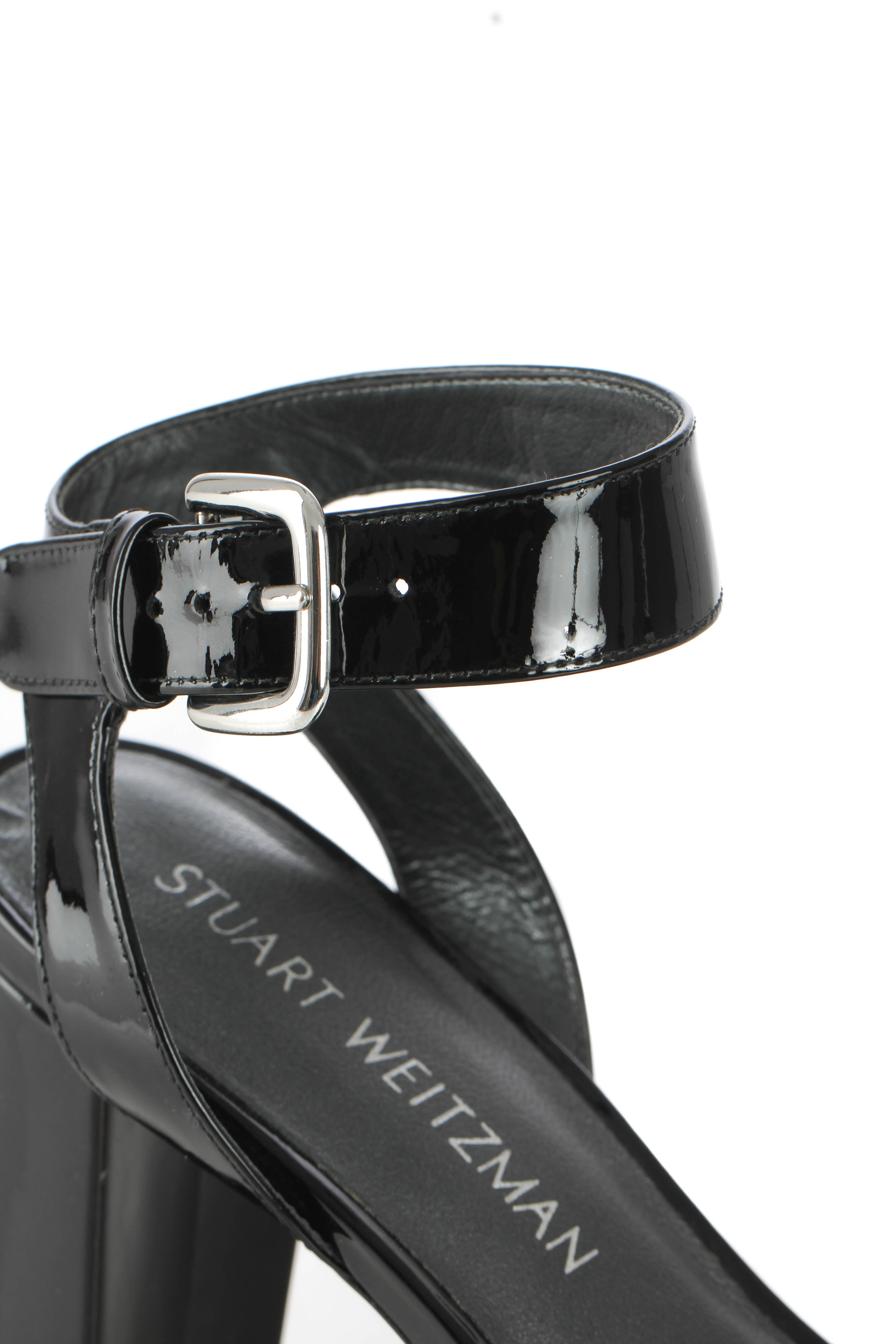 Stuart Weitzman, 7 USA