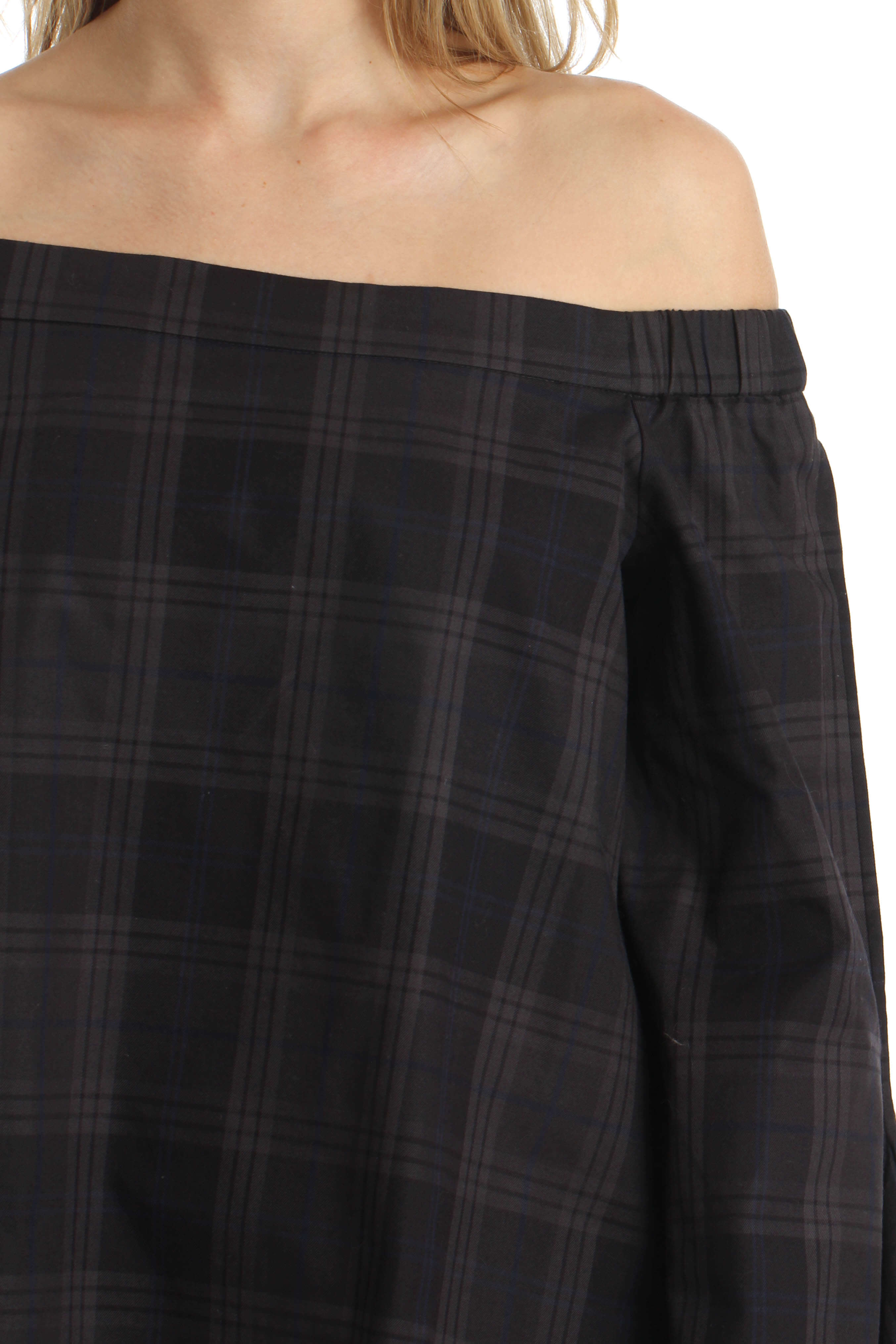 Tibi, Talla S