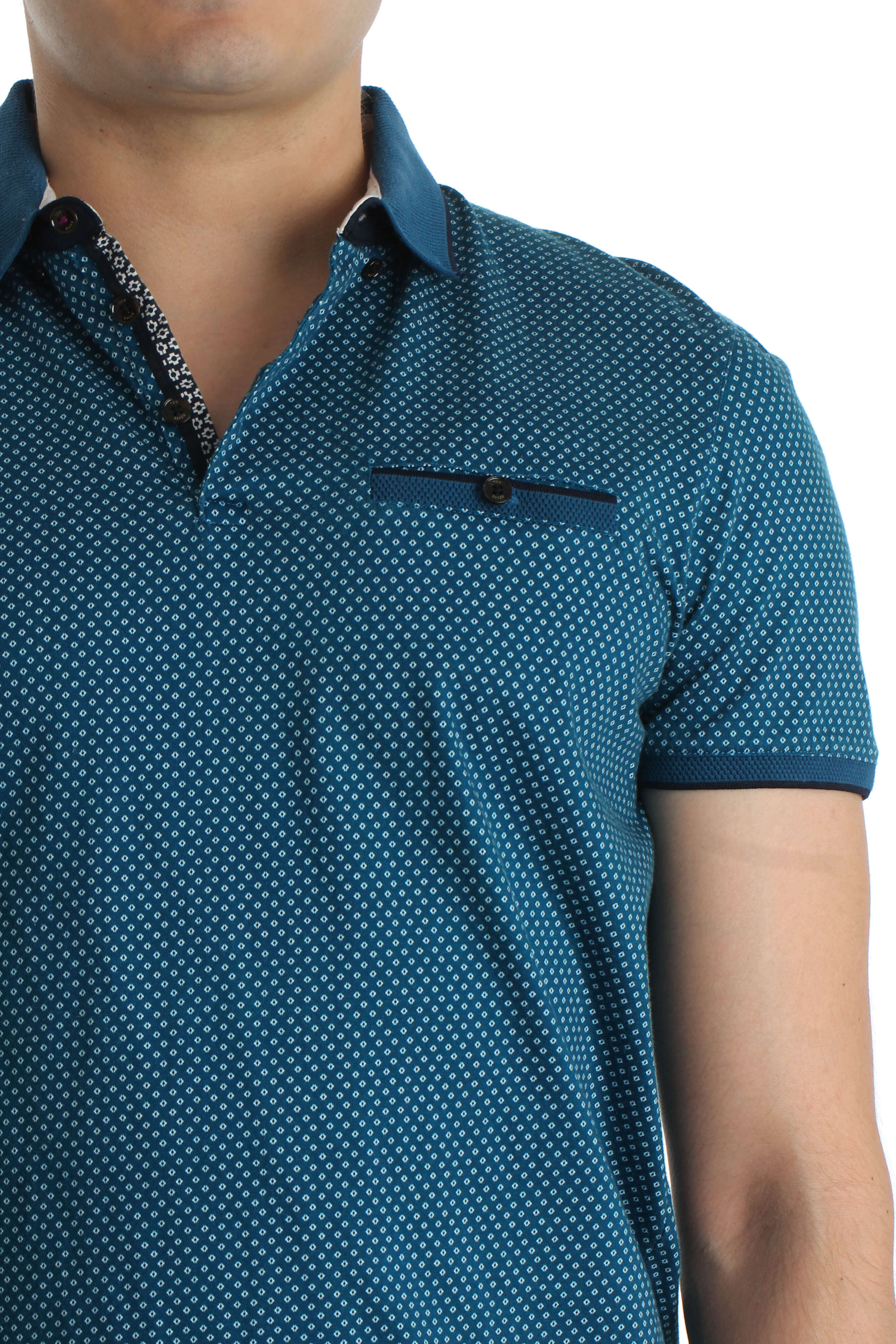 Ted Baker, Talla 4