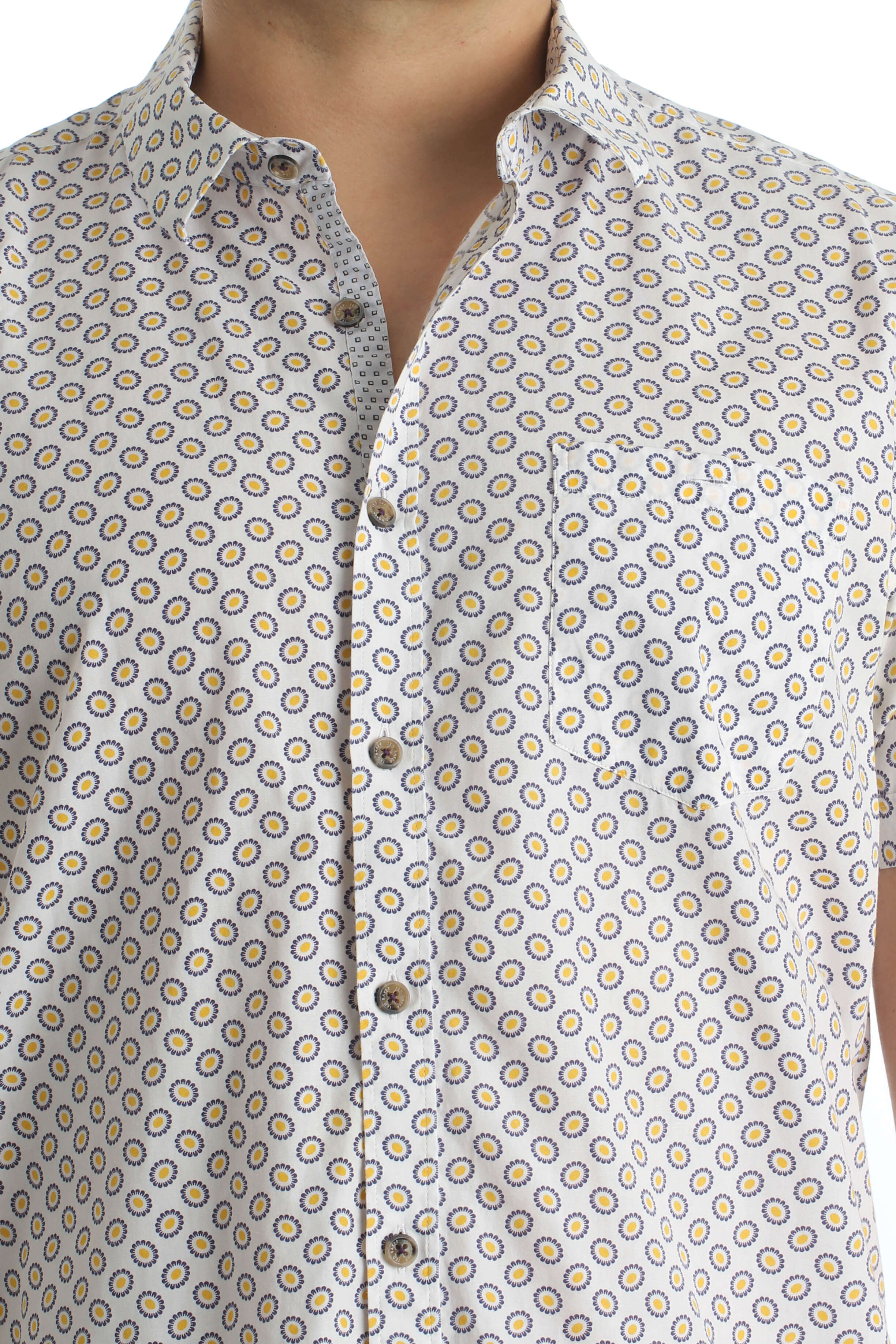 Ted Baker, Talla 5